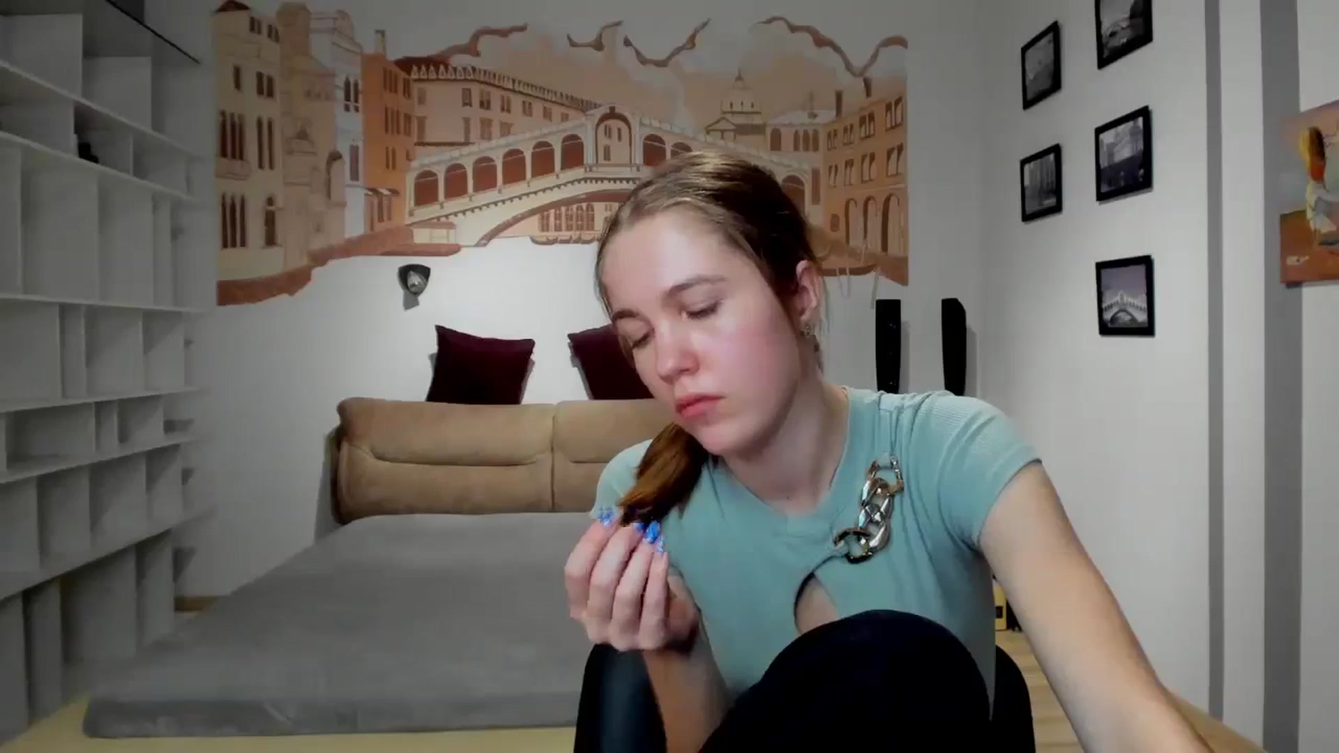Gallery image thumbnail from Kate_Lewiss's myfreecams stream on, 02/13/2024, 11:59 image 5 of 20