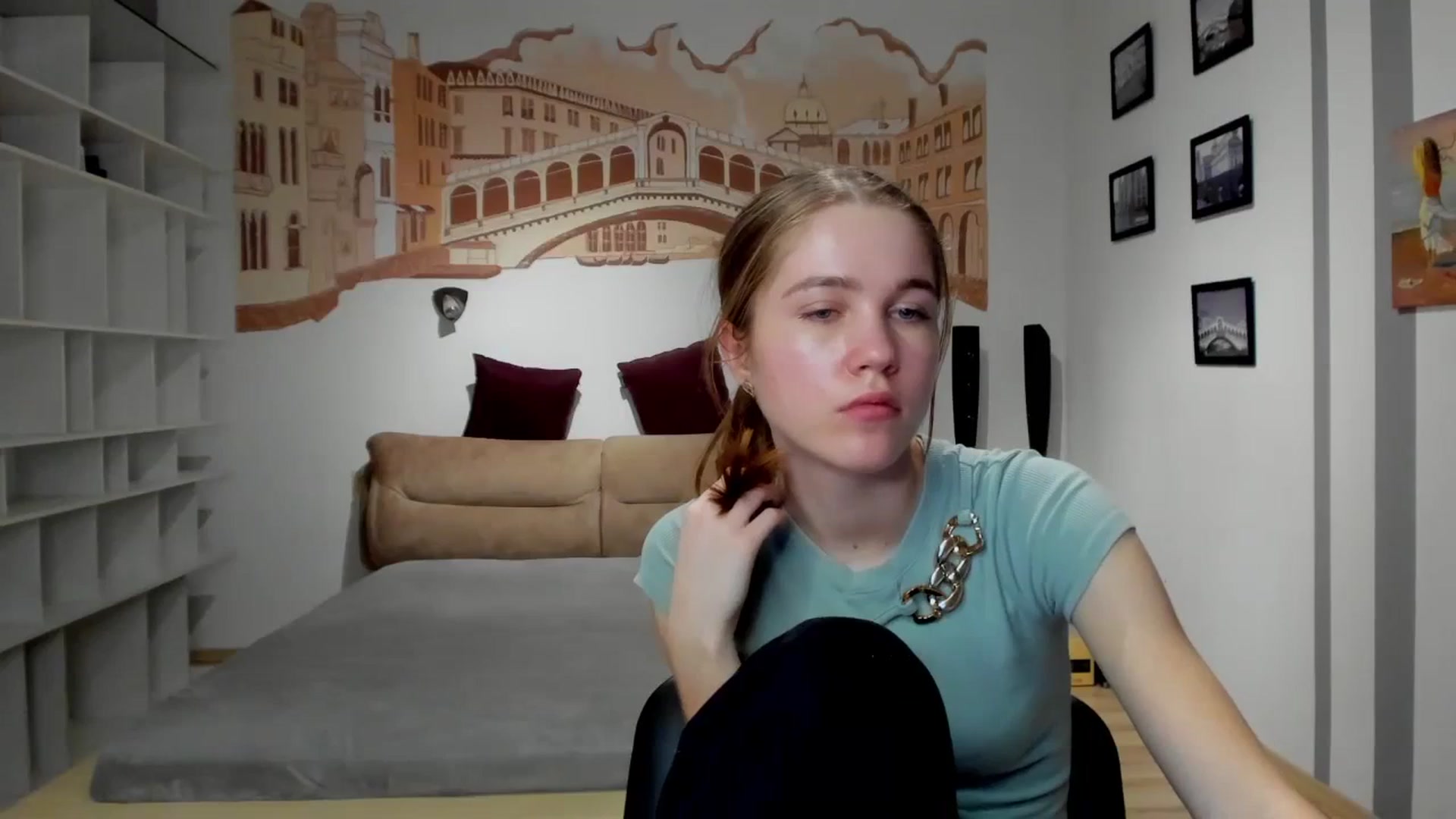 Gallery image thumbnail from Kate_Lewiss's myfreecams stream on, 02/13/2024, 11:59 image 12 of 20