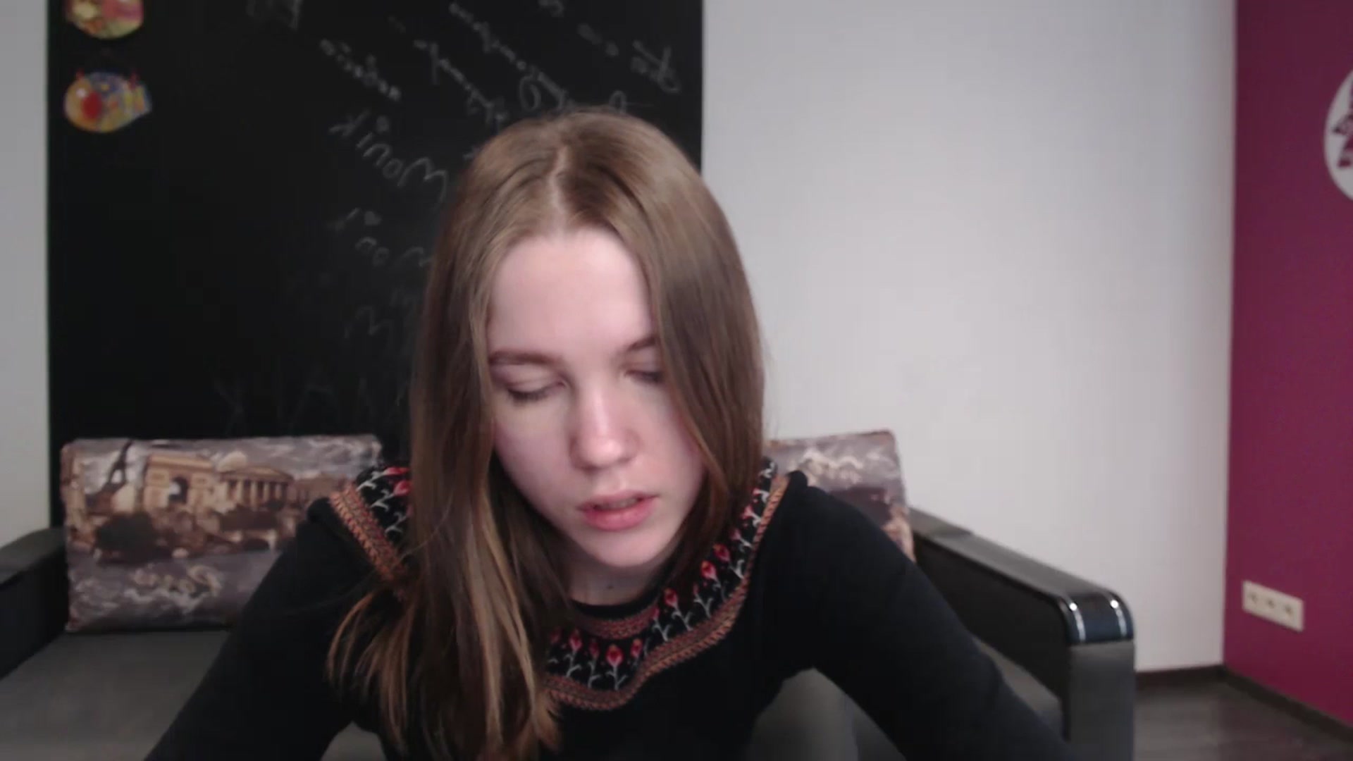 Gallery image thumbnail from Kate_Lewiss's myfreecams stream on, 02/14/2024, 10:20 image 18 of 20