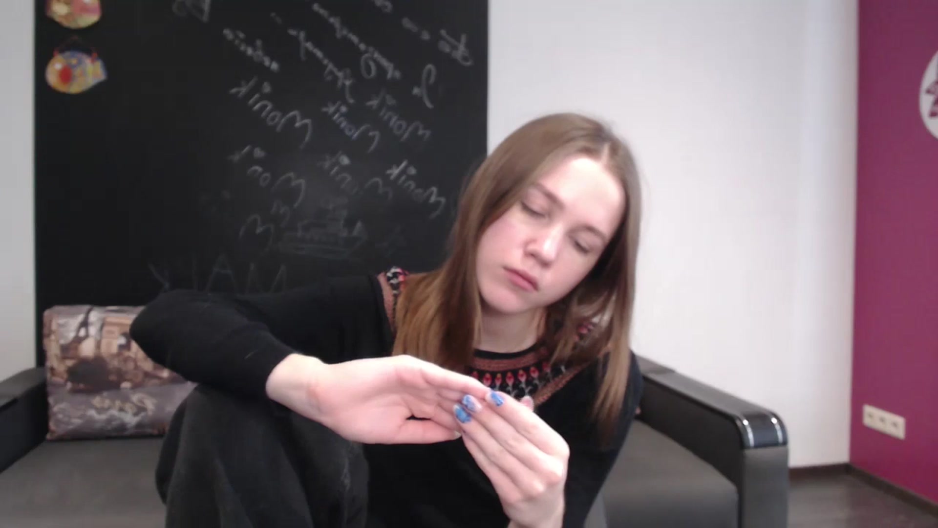 Gallery image thumbnail from Kate_Lewiss's myfreecams stream on, 02/14/2024, 10:20 image 4 of 20
