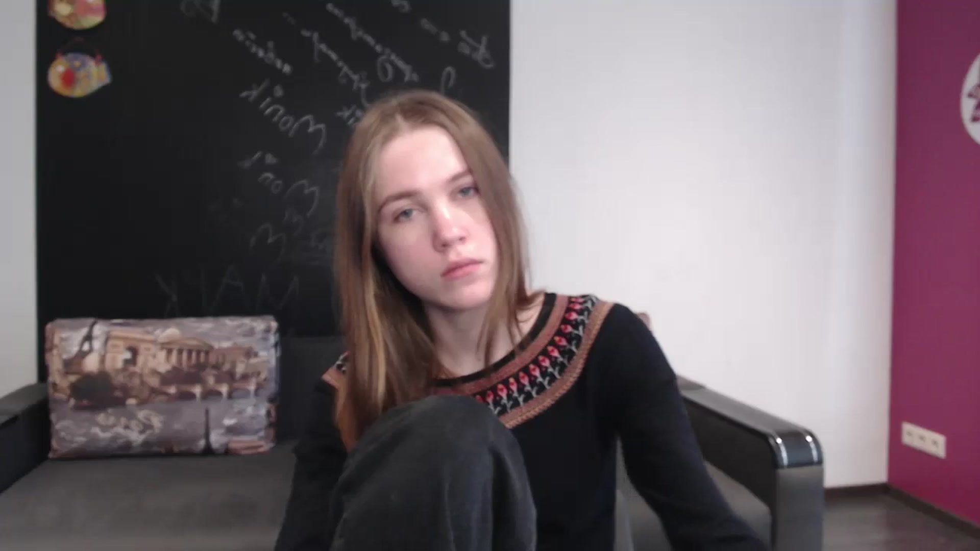 Gallery image thumbnail from Kate_Lewiss's myfreecams stream on, 02/14/2024, 10:20 image 3 of 20