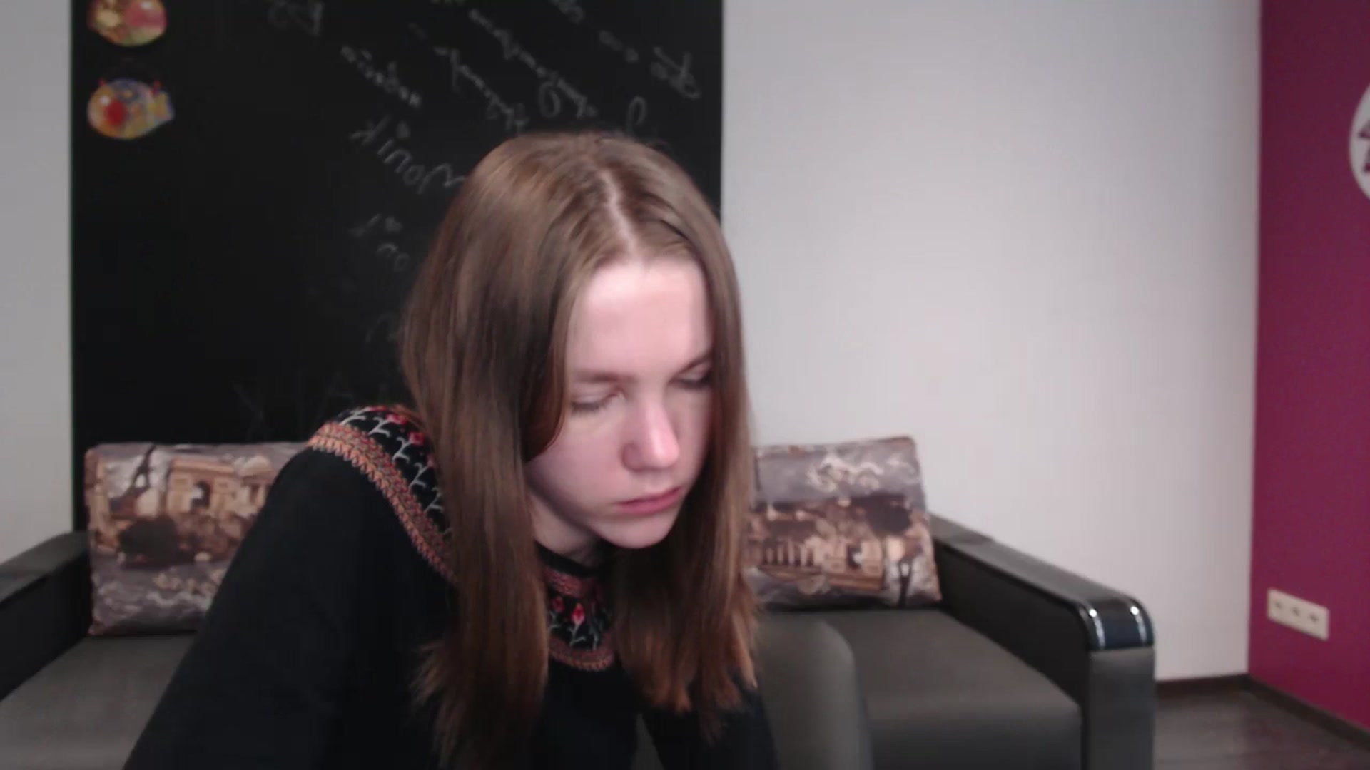 Gallery image thumbnail from Kate_Lewiss's myfreecams stream on, 02/14/2024, 12:01 image 17 of 20