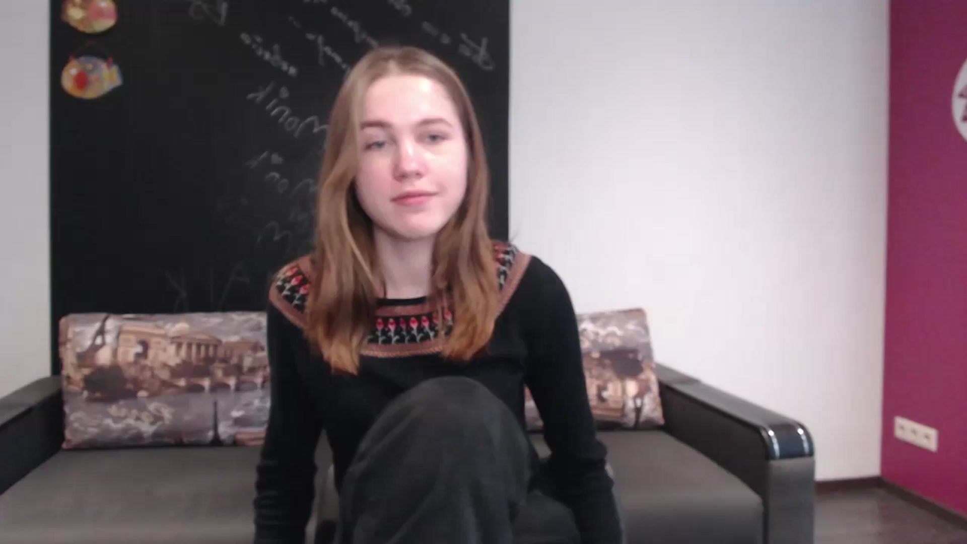 Gallery image thumbnail from Kate_Lewiss's myfreecams stream on, 02/14/2024, 12:01 image 11 of 20