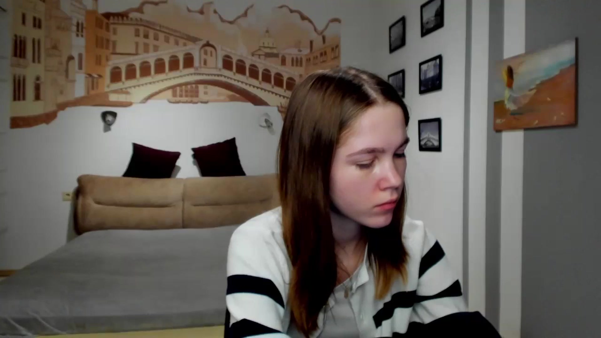 Gallery image thumbnail from Kate_Lewiss's myfreecams stream on, 02/15/2024, 08:52 image 12 of 20