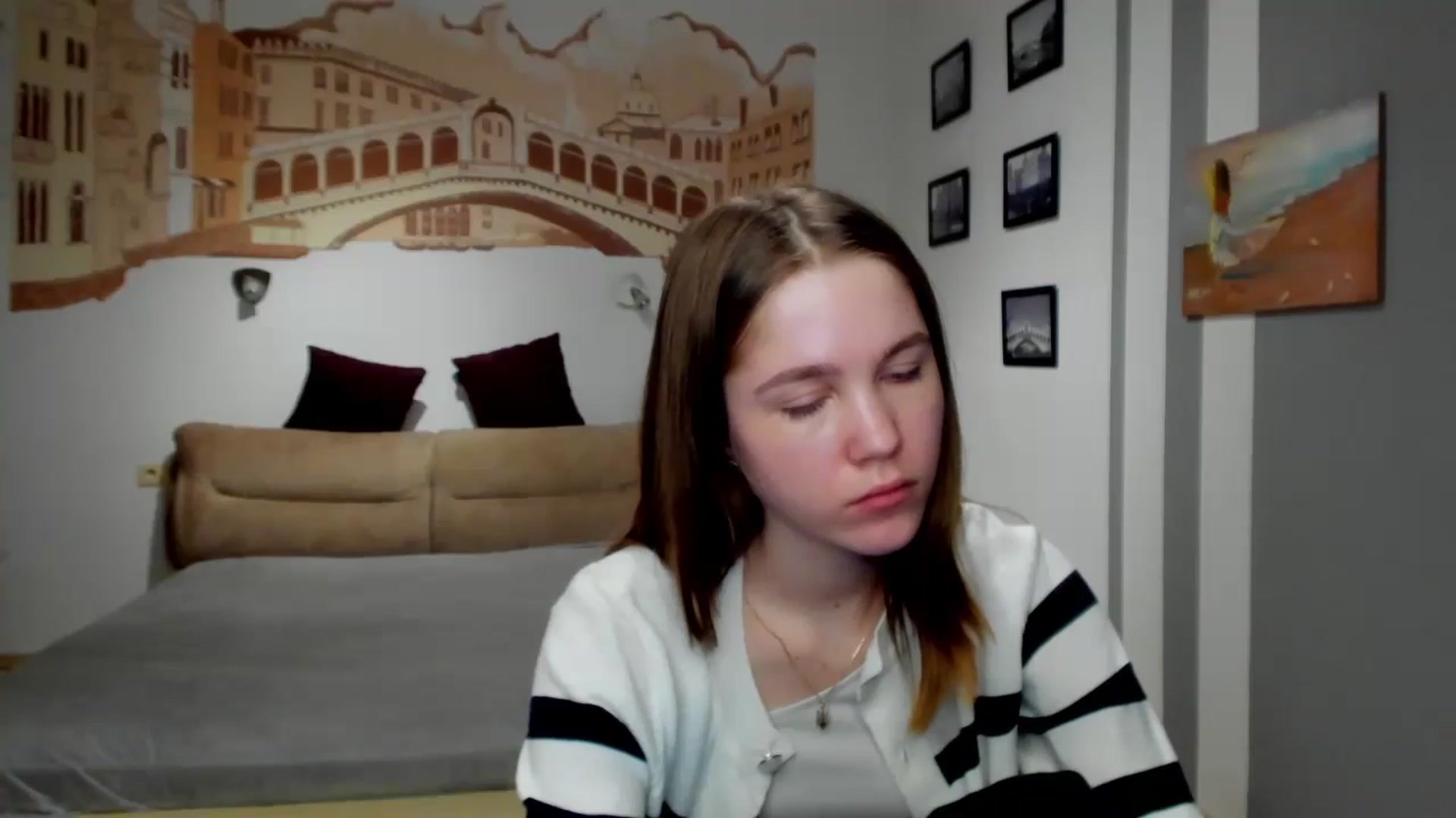 Gallery image thumbnail from Kate_Lewiss's myfreecams stream on, 02/15/2024, 08:52 image 18 of 20