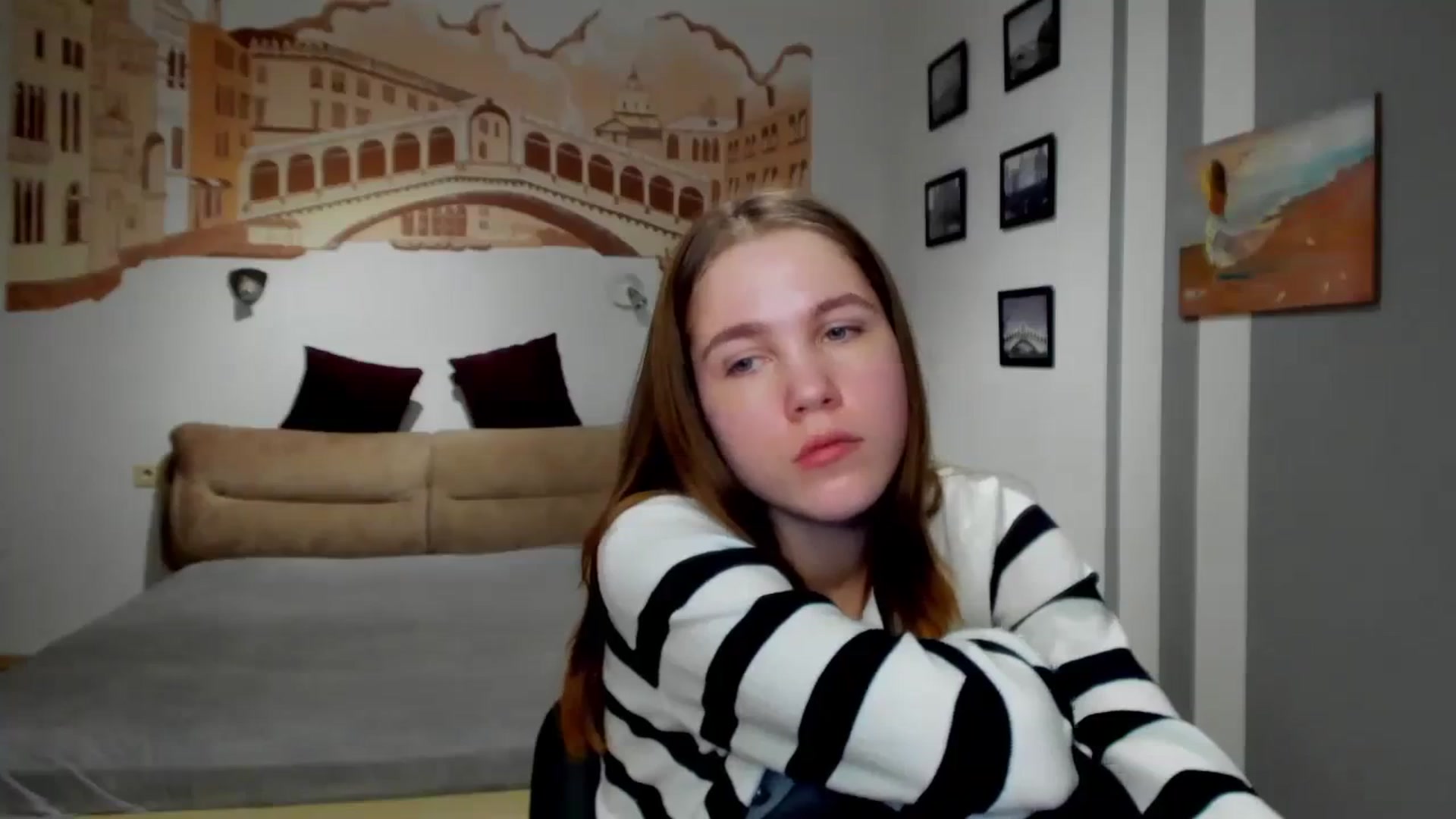 Gallery image thumbnail from Kate_Lewiss's myfreecams stream on, 02/15/2024, 08:52 image 19 of 20