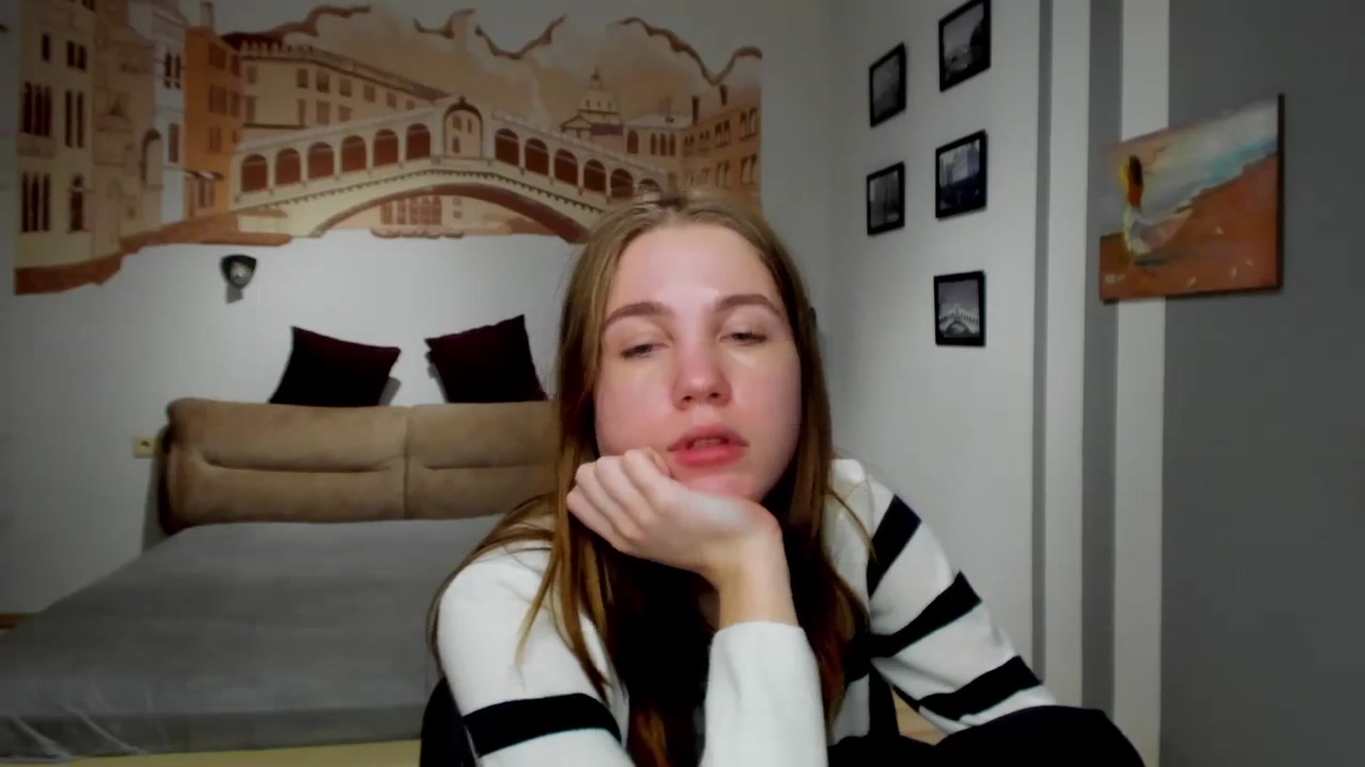 Gallery image thumbnail from Kate_Lewiss's myfreecams stream on, 02/15/2024, 10:31 image 7 of 20