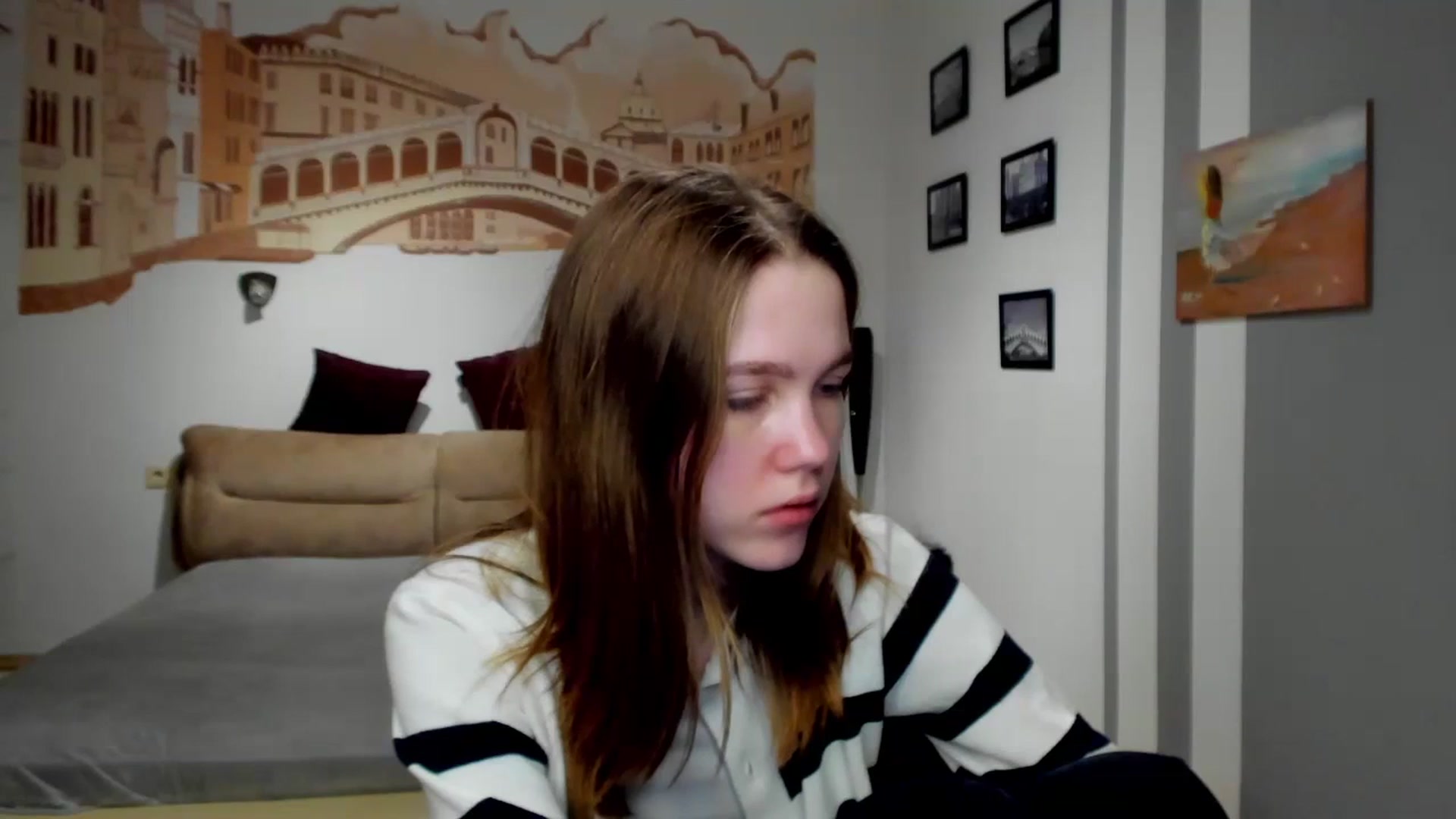 Gallery image thumbnail from Kate_Lewiss's myfreecams stream on, 02/15/2024, 10:31 image 3 of 20