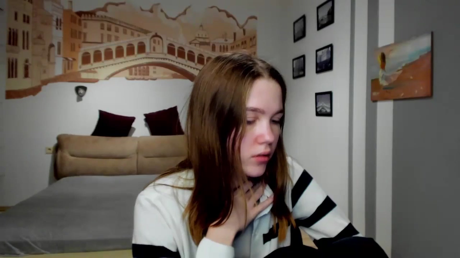 Gallery image thumbnail from Kate_Lewiss's myfreecams stream on, 02/15/2024, 10:31 image 6 of 20