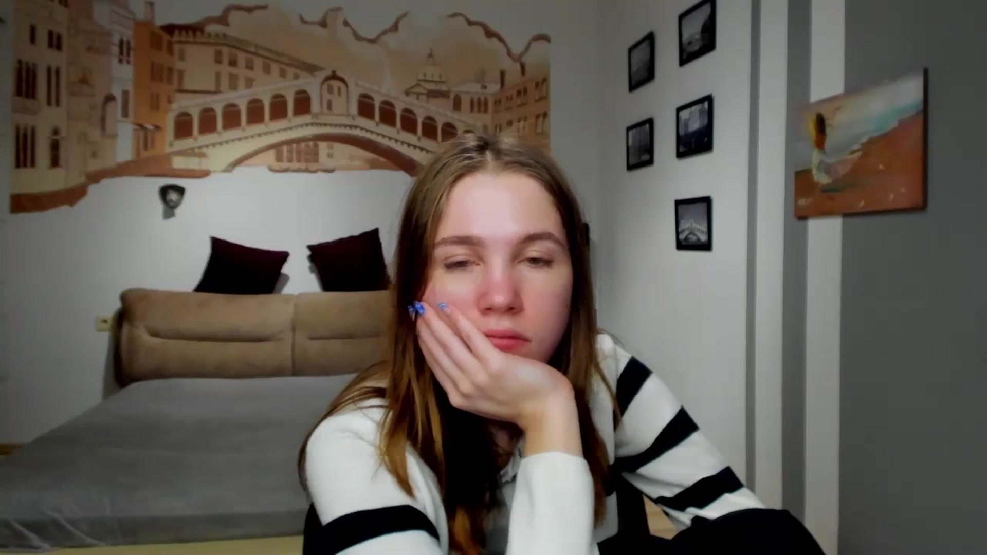 Gallery image thumbnail from Kate_Lewiss's myfreecams stream on, 02/15/2024, 10:31 image 13 of 20