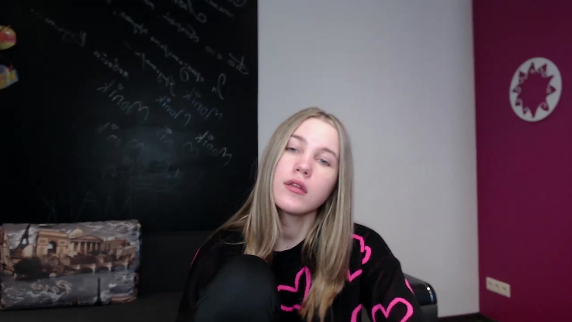 Gallery image thumbnail from Kate_Lewiss's myfreecams stream on, 02/17/2024, 10:24 image 17 of 20