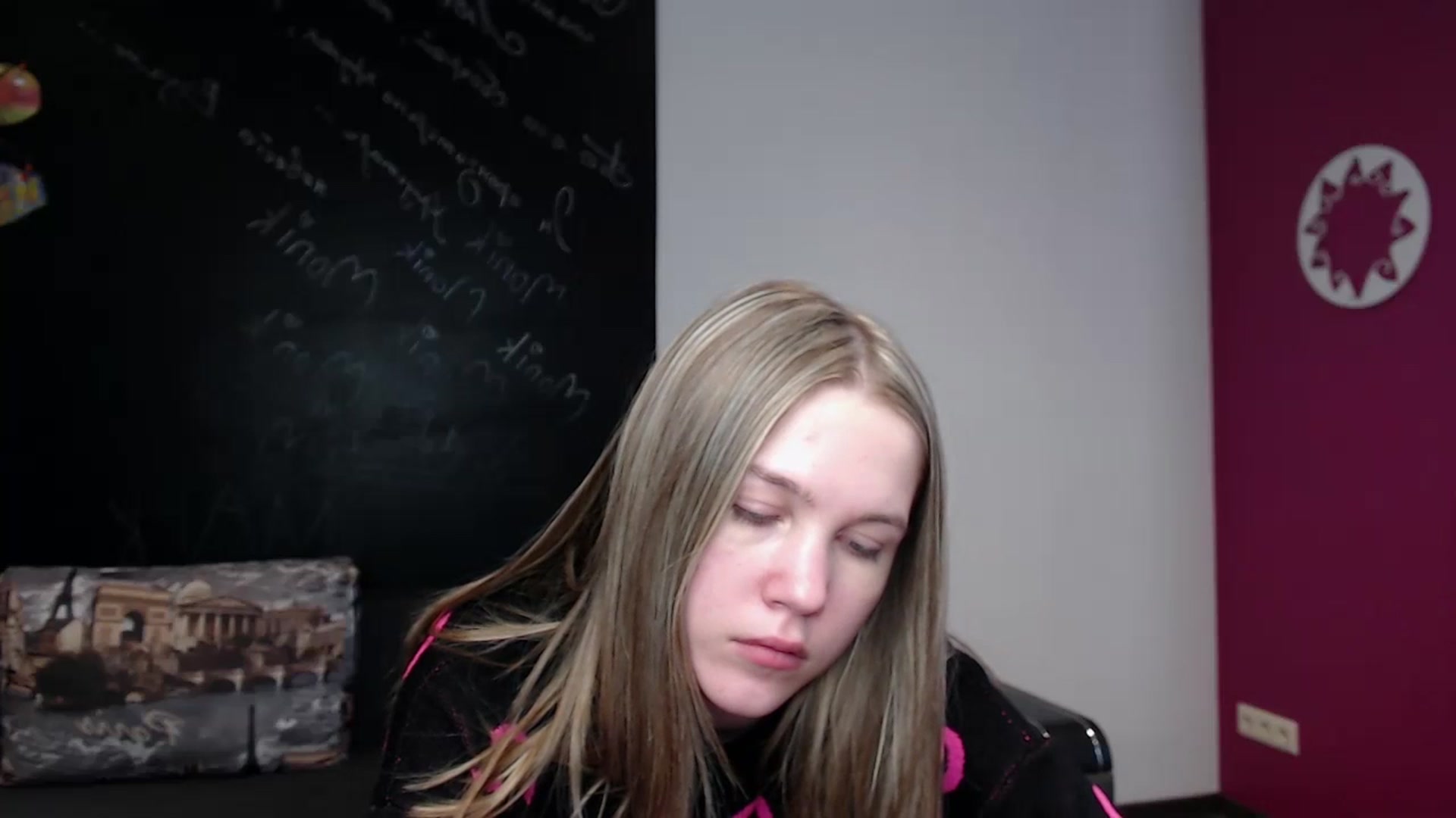 Gallery image thumbnail from Kate_Lewiss's myfreecams stream on, 02/17/2024, 10:24 image 14 of 20