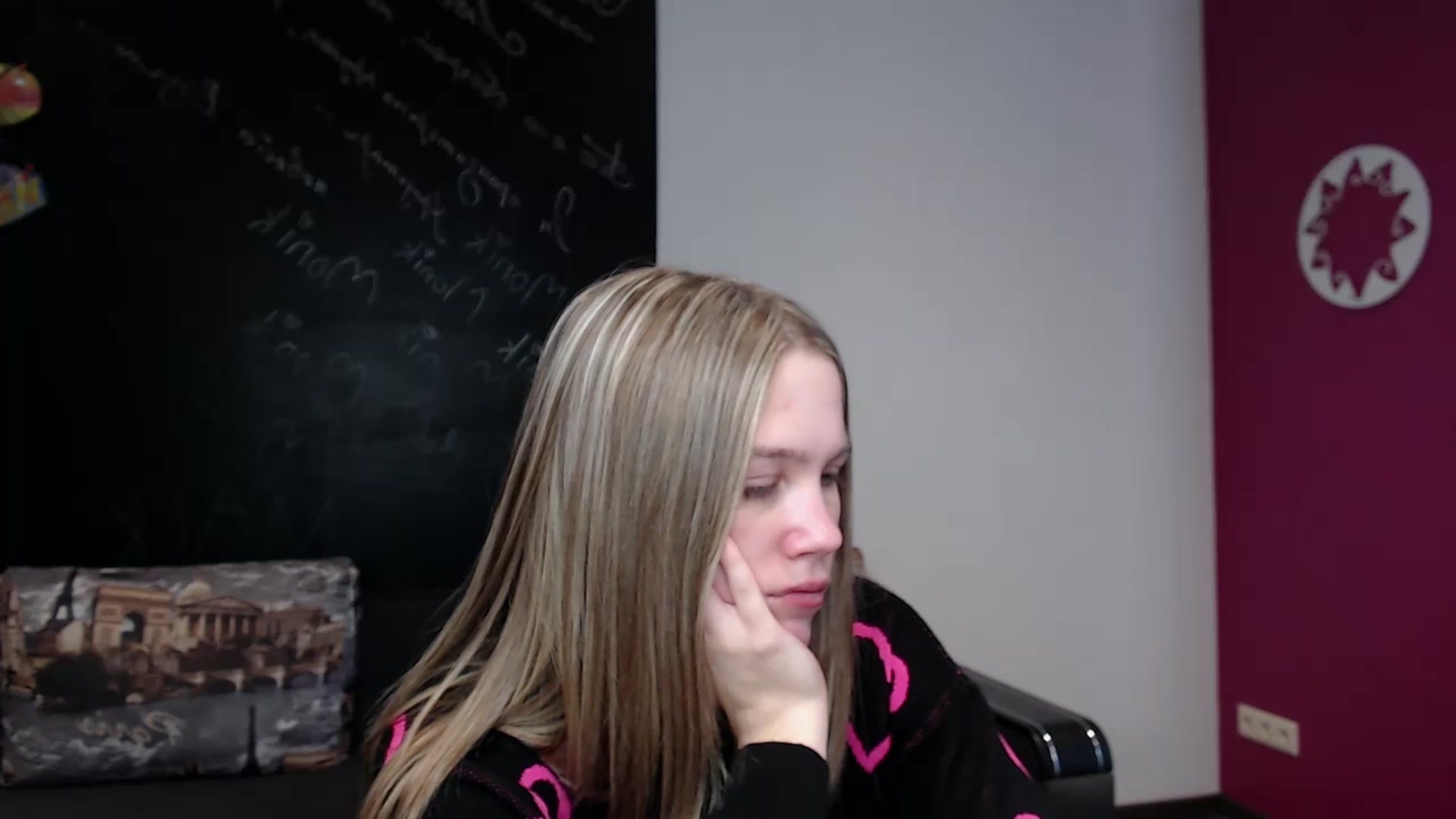 Gallery image thumbnail from Kate_Lewiss's myfreecams stream on, 02/17/2024, 10:24 image 12 of 20