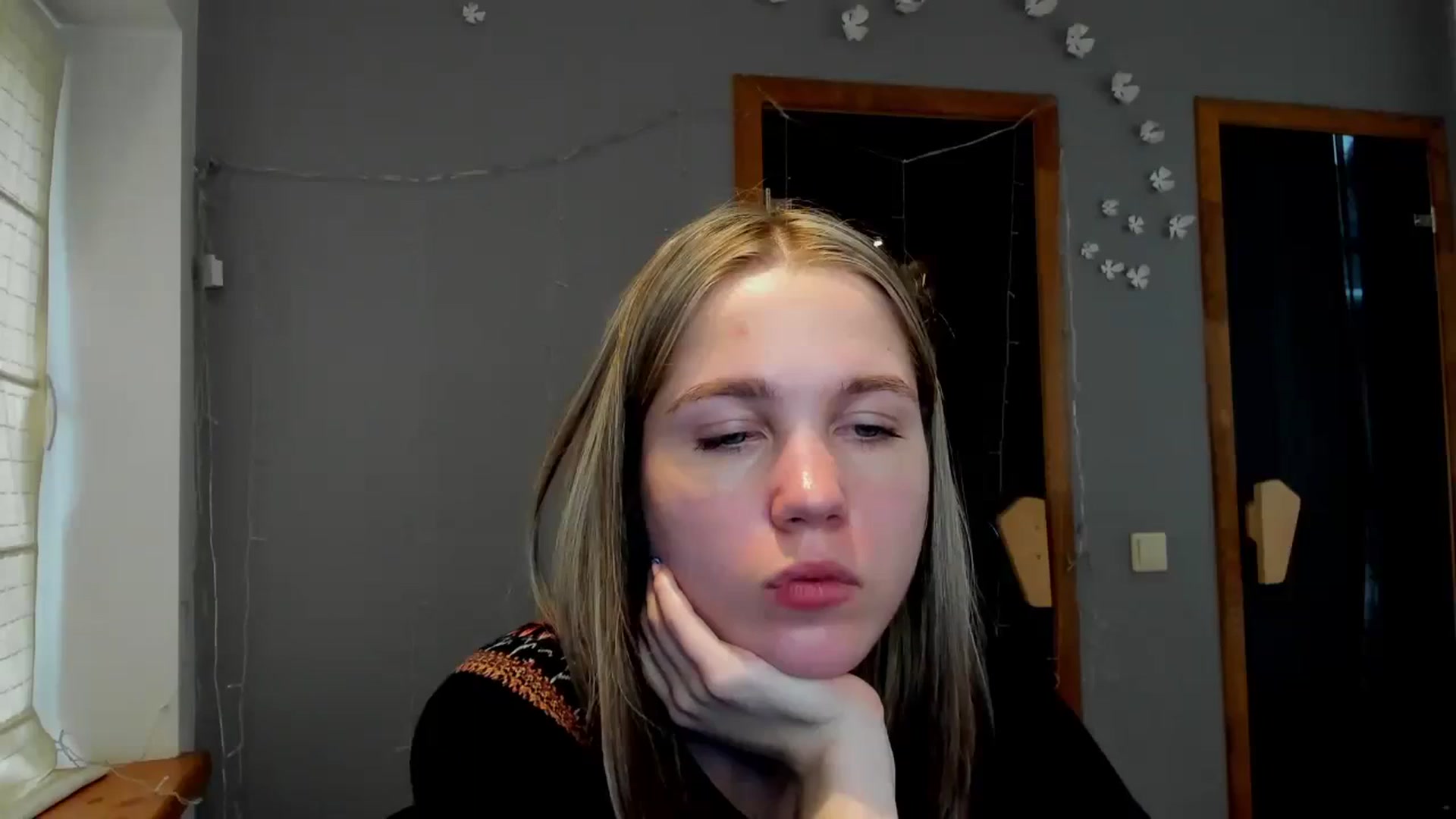 Gallery image thumbnail from Kate_Lewiss's myfreecams stream on, 02/18/2024, 12:03 image 2 of 20