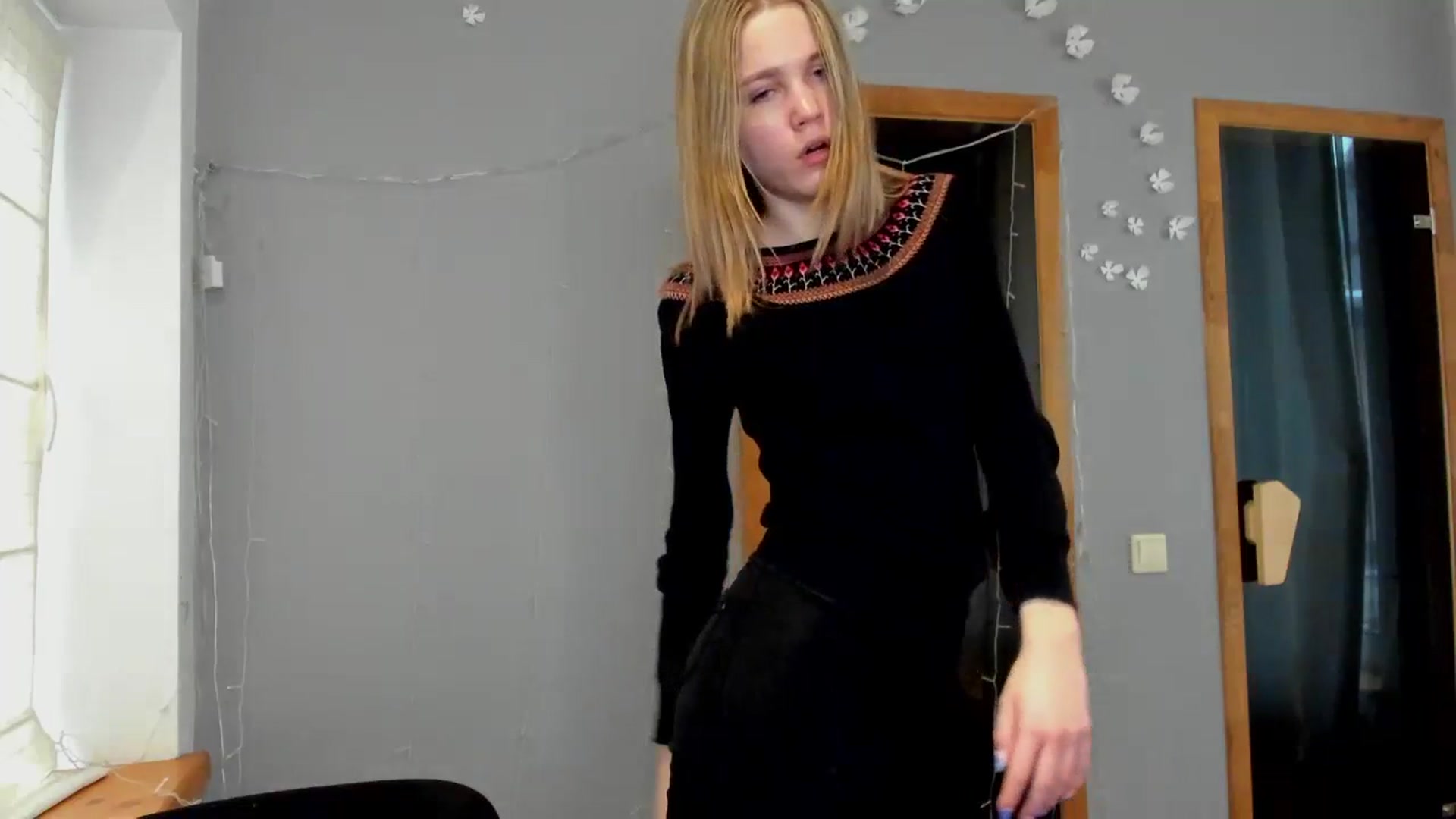 Gallery image thumbnail from Kate_Lewiss's myfreecams stream on, 02/18/2024, 12:03 image 12 of 20
