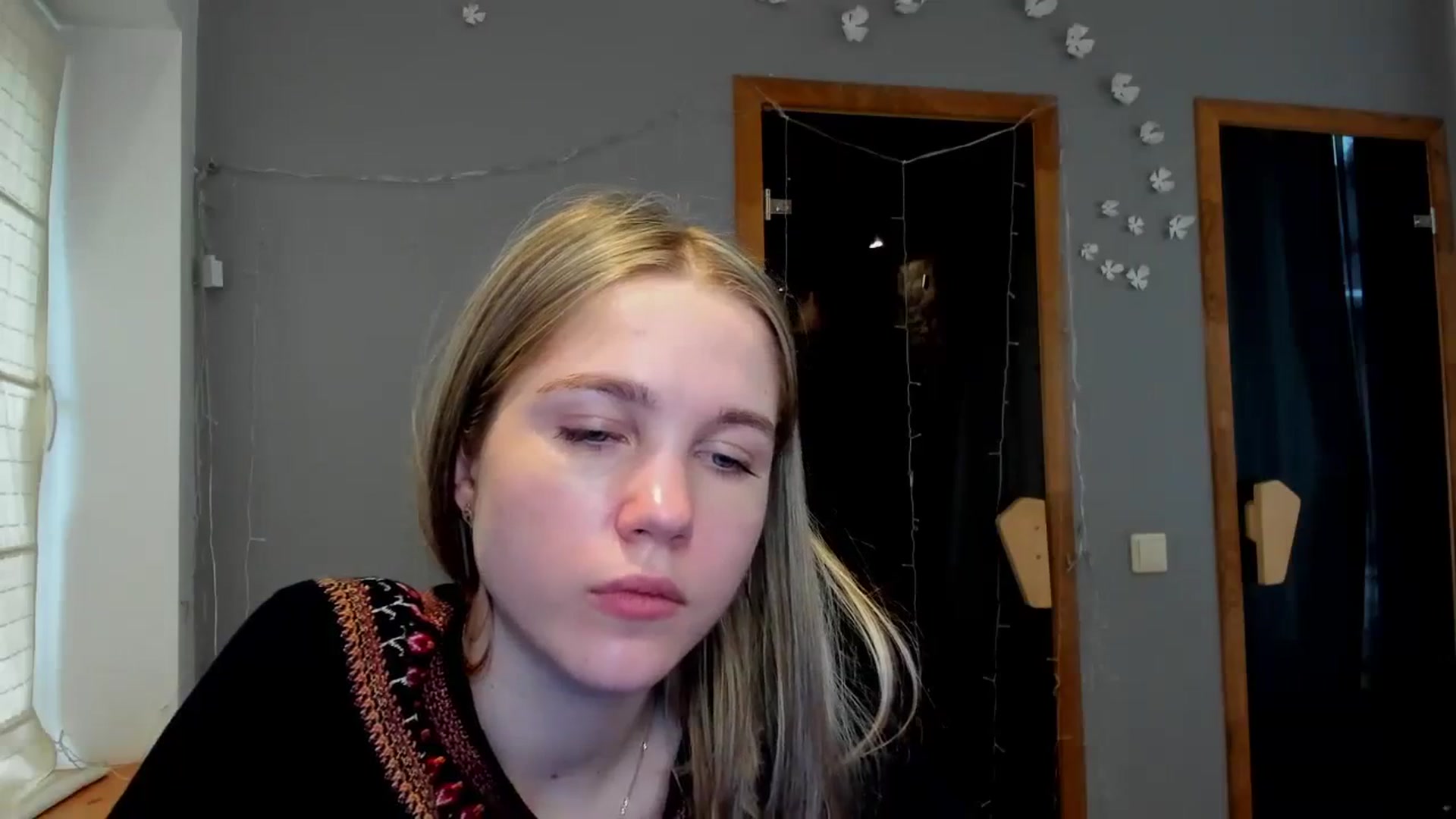 Gallery image thumbnail from Kate_Lewiss's myfreecams stream on, 02/18/2024, 12:03 image 8 of 20