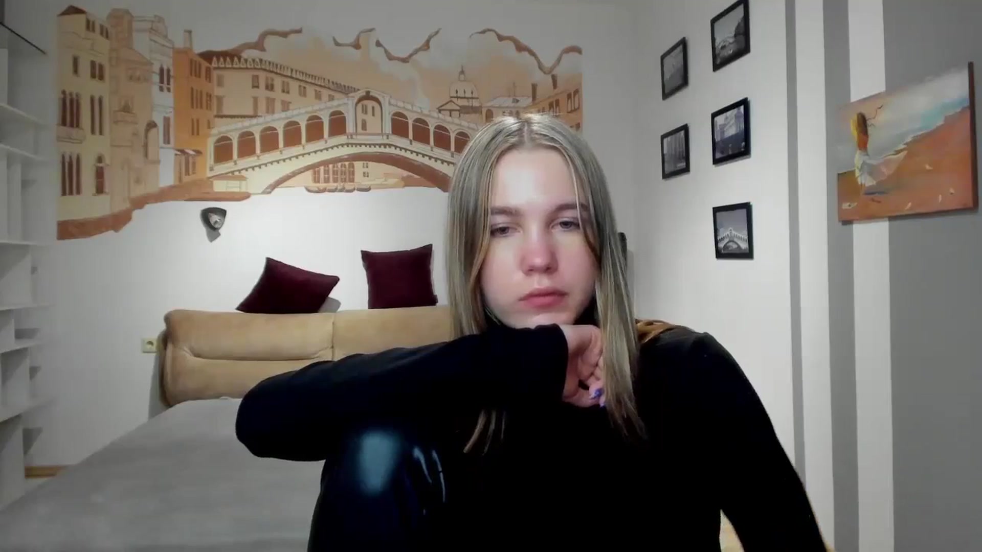 Gallery image thumbnail from Kate_Lewiss's myfreecams stream on, 02/20/2024, 10:00 image 13 of 20