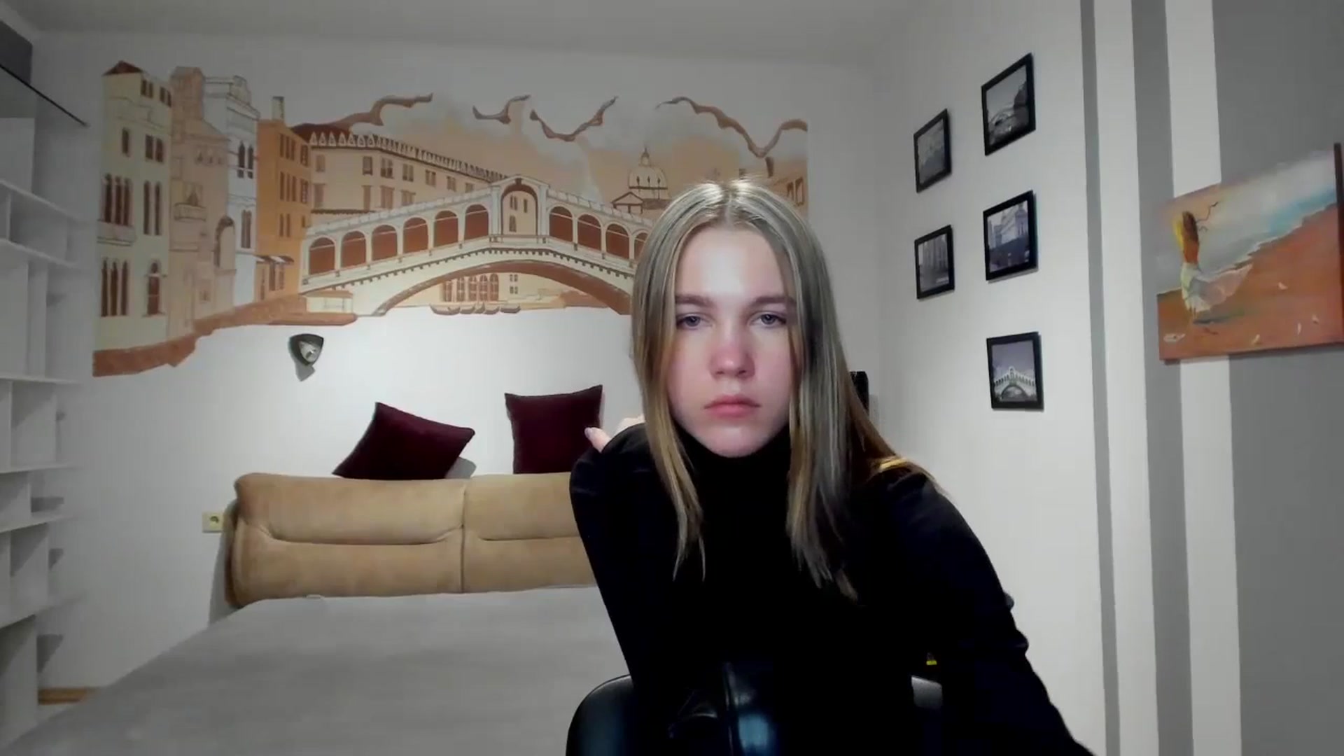 Gallery image thumbnail from Kate_Lewiss's myfreecams stream on, 02/20/2024, 10:00 image 16 of 20