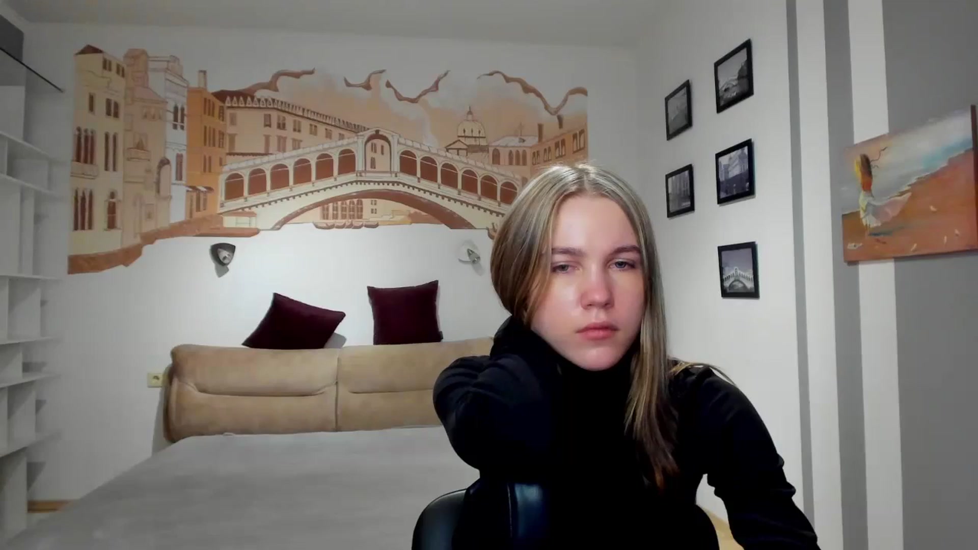 Gallery image thumbnail from Kate_Lewiss's myfreecams stream on, 02/20/2024, 10:00 image 20 of 20