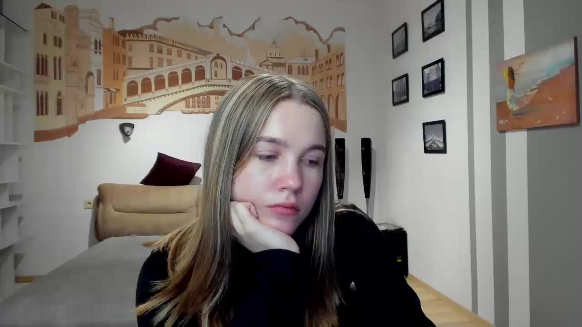 Gallery image thumbnail from Kate_Lewiss's myfreecams stream on, 02/20/2024, 10:00 image 3 of 20