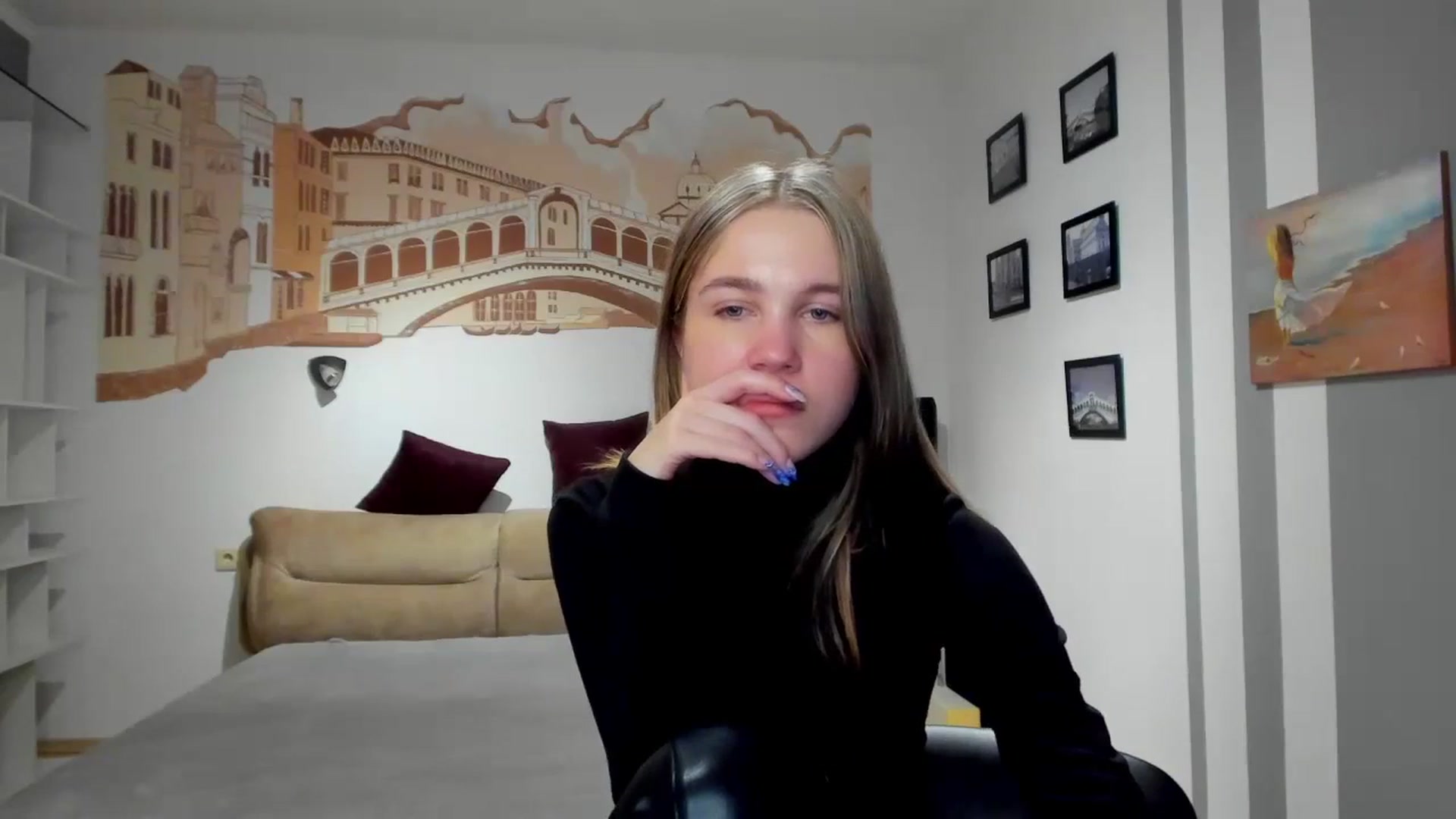 Gallery image thumbnail from Kate_Lewiss's myfreecams stream on, 02/20/2024, 11:25 image 12 of 20