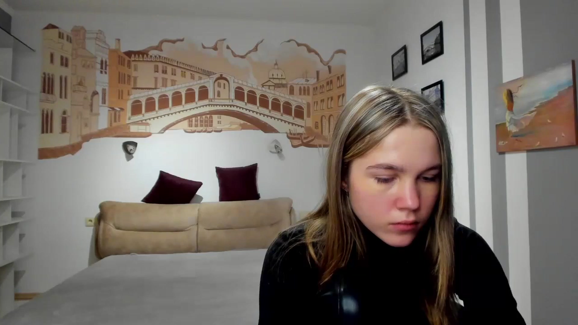 Gallery image thumbnail from Kate_Lewiss's myfreecams stream on, 02/20/2024, 11:25 image 19 of 20