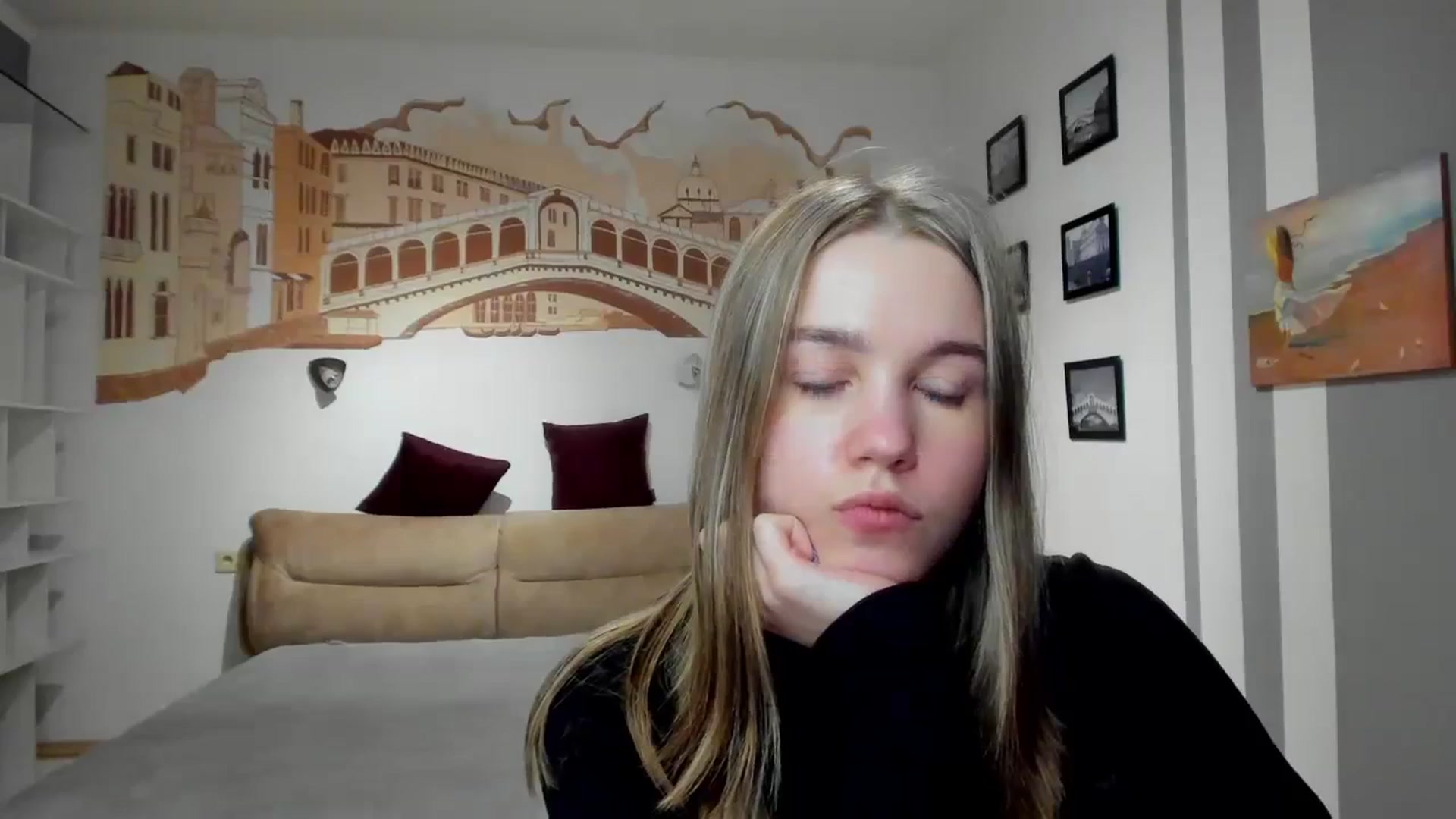 Gallery image thumbnail from Kate_Lewiss's myfreecams stream on, 02/20/2024, 11:25 image 3 of 20
