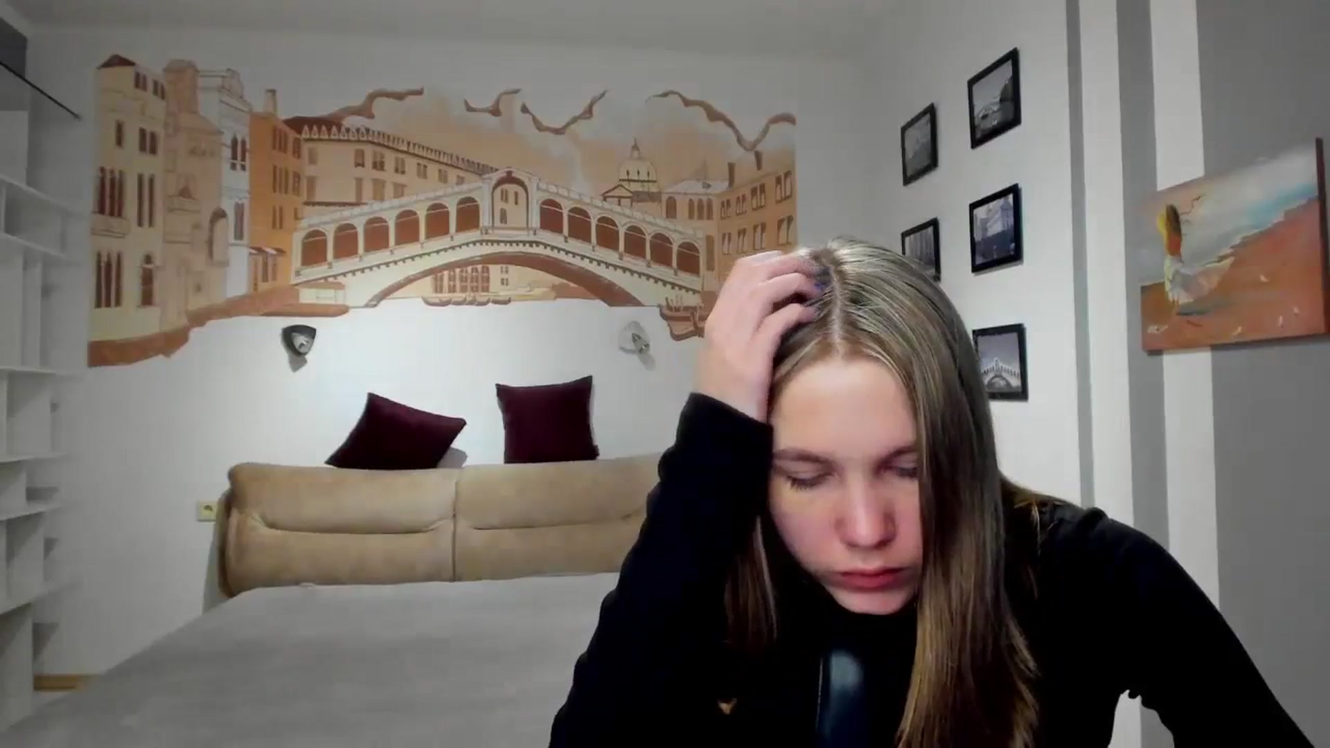 Gallery image thumbnail from Kate_Lewiss's myfreecams stream on, 02/20/2024, 11:25 image 20 of 20