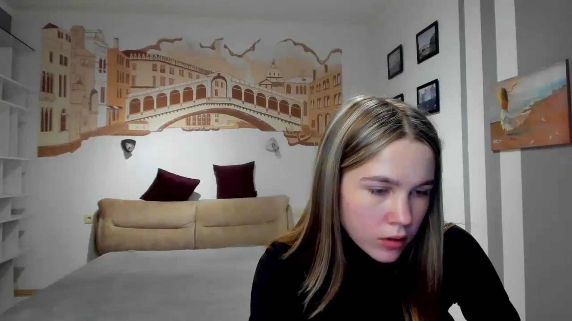 Gallery image thumbnail from Kate_Lewiss's myfreecams stream on, 02/20/2024, 12:06 image 14 of 20
