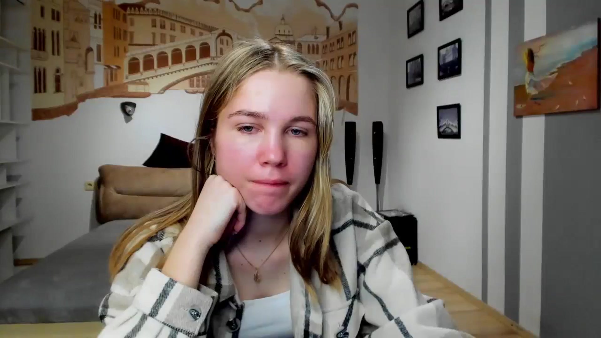 Gallery image thumbnail from Kate_Lewiss's myfreecams stream on, 02/21/2024, 10:19 image 10 of 20