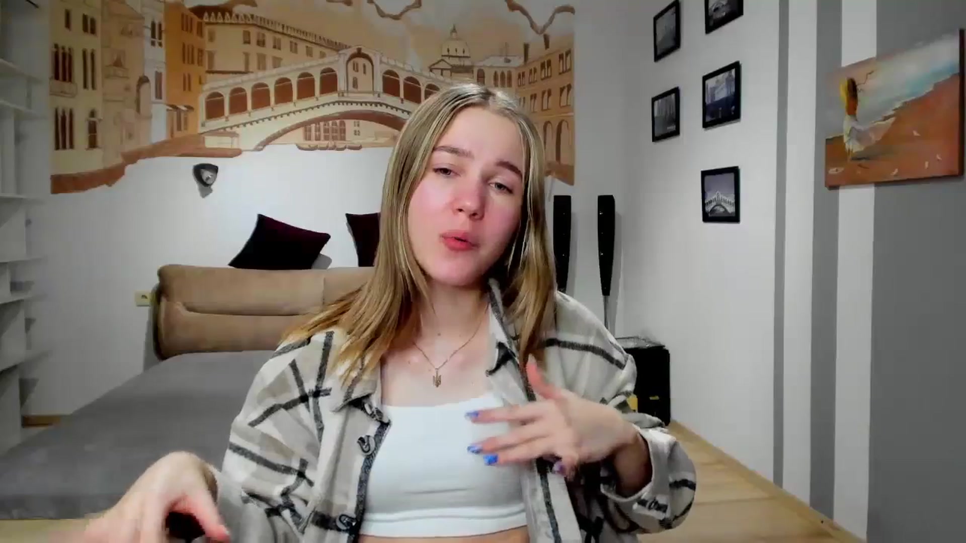 Gallery image thumbnail from Kate_Lewiss's myfreecams stream on, 02/21/2024, 10:19 image 3 of 20