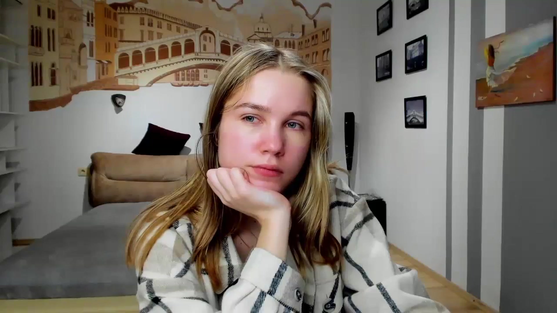 Gallery image thumbnail from Kate_Lewiss's myfreecams stream on, 02/21/2024, 10:19 image 12 of 20