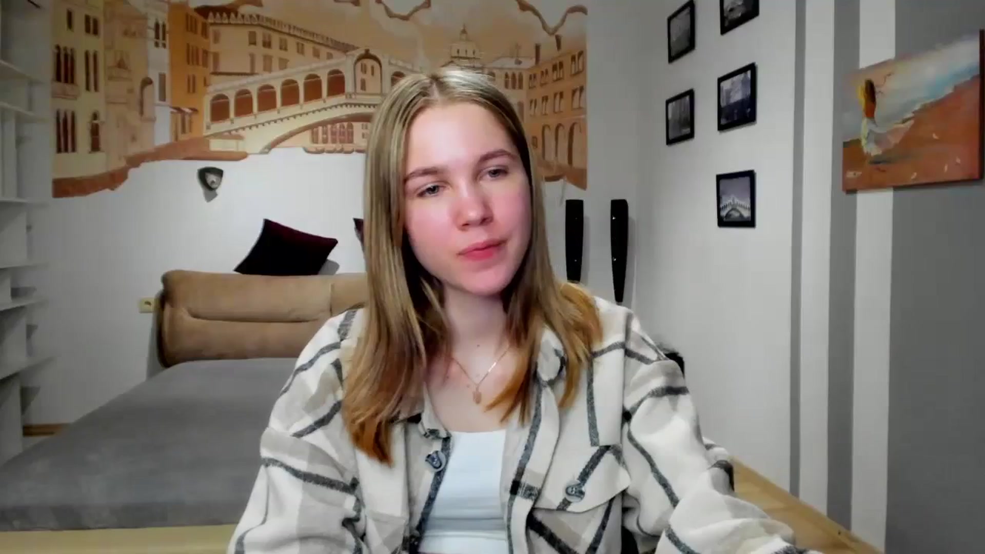 Gallery image thumbnail from Kate_Lewiss's myfreecams stream on, 02/21/2024, 10:19 image 1 of 20