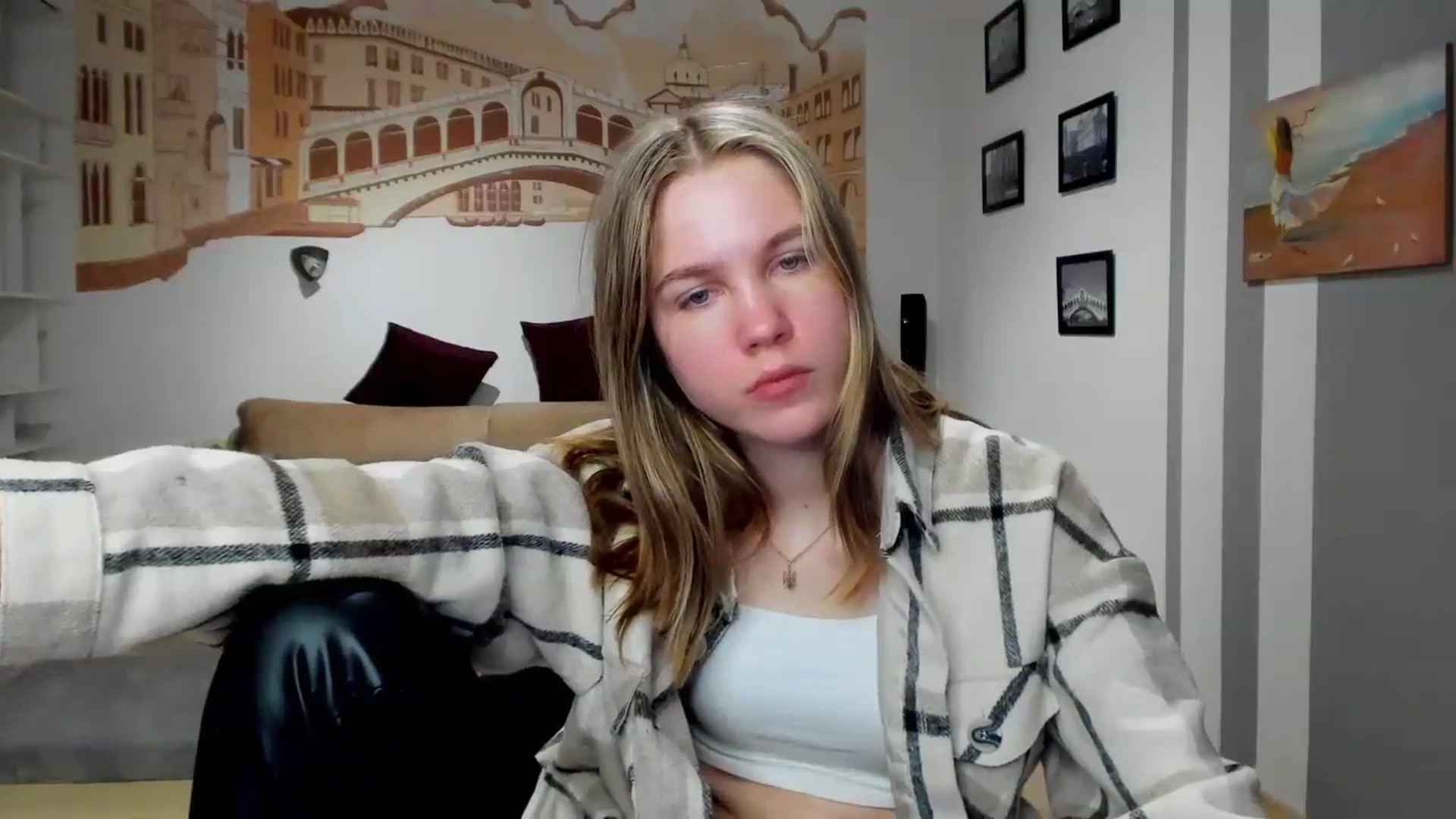 Gallery image thumbnail from Kate_Lewiss's myfreecams stream on, 02/21/2024, 10:45 image 2 of 20