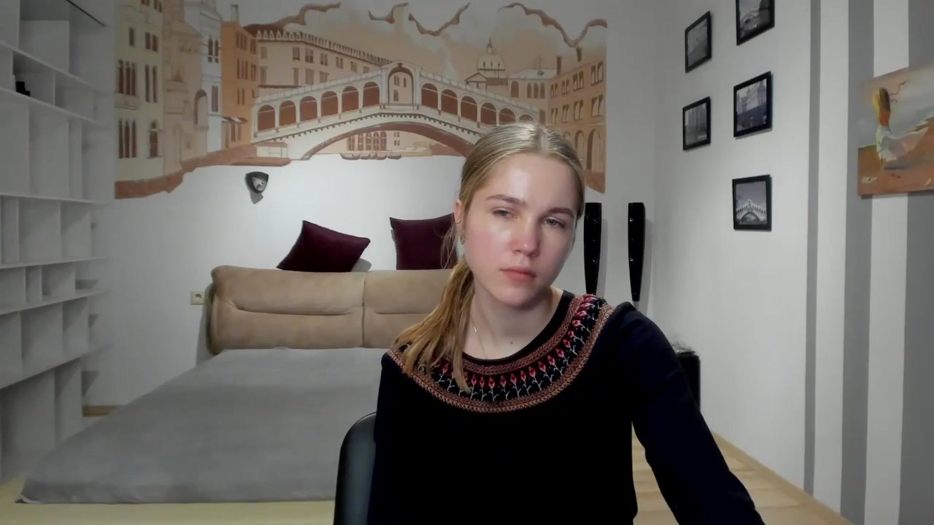 Gallery image thumbnail from Kate_Lewiss's myfreecams stream on, 02/22/2024, 12:02 image 16 of 20