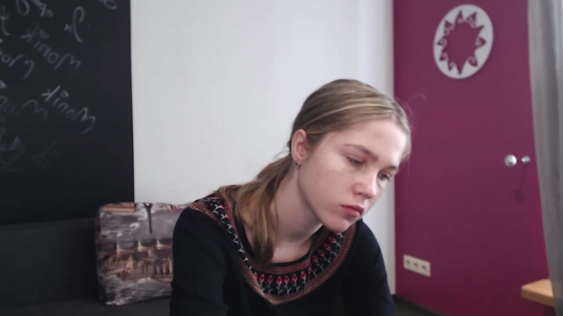 Gallery image thumbnail from Kate_Lewiss's myfreecams stream on, 02/27/2024, 09:01 image 12 of 20