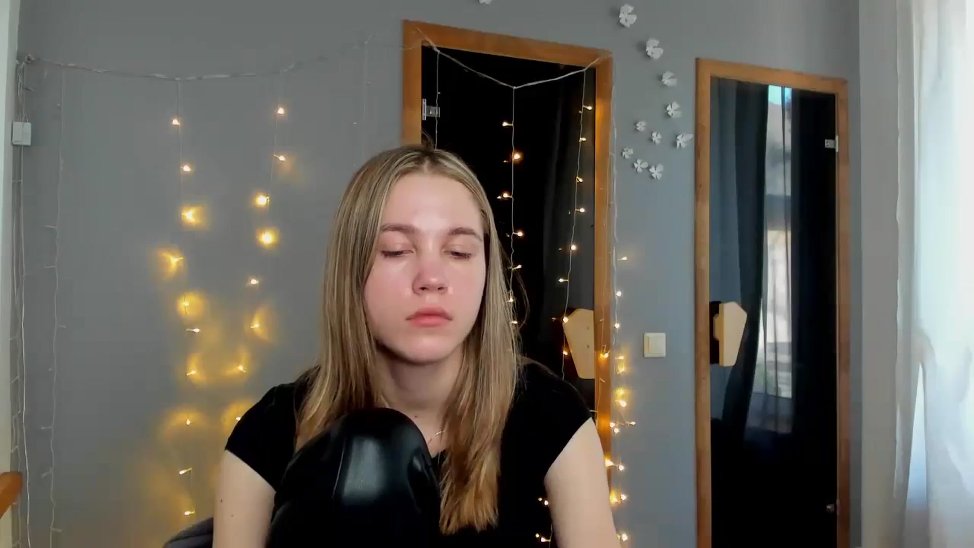 Gallery image thumbnail from Kate_Lewiss's myfreecams stream on, 02/29/2024, 12:03 image 3 of 20
