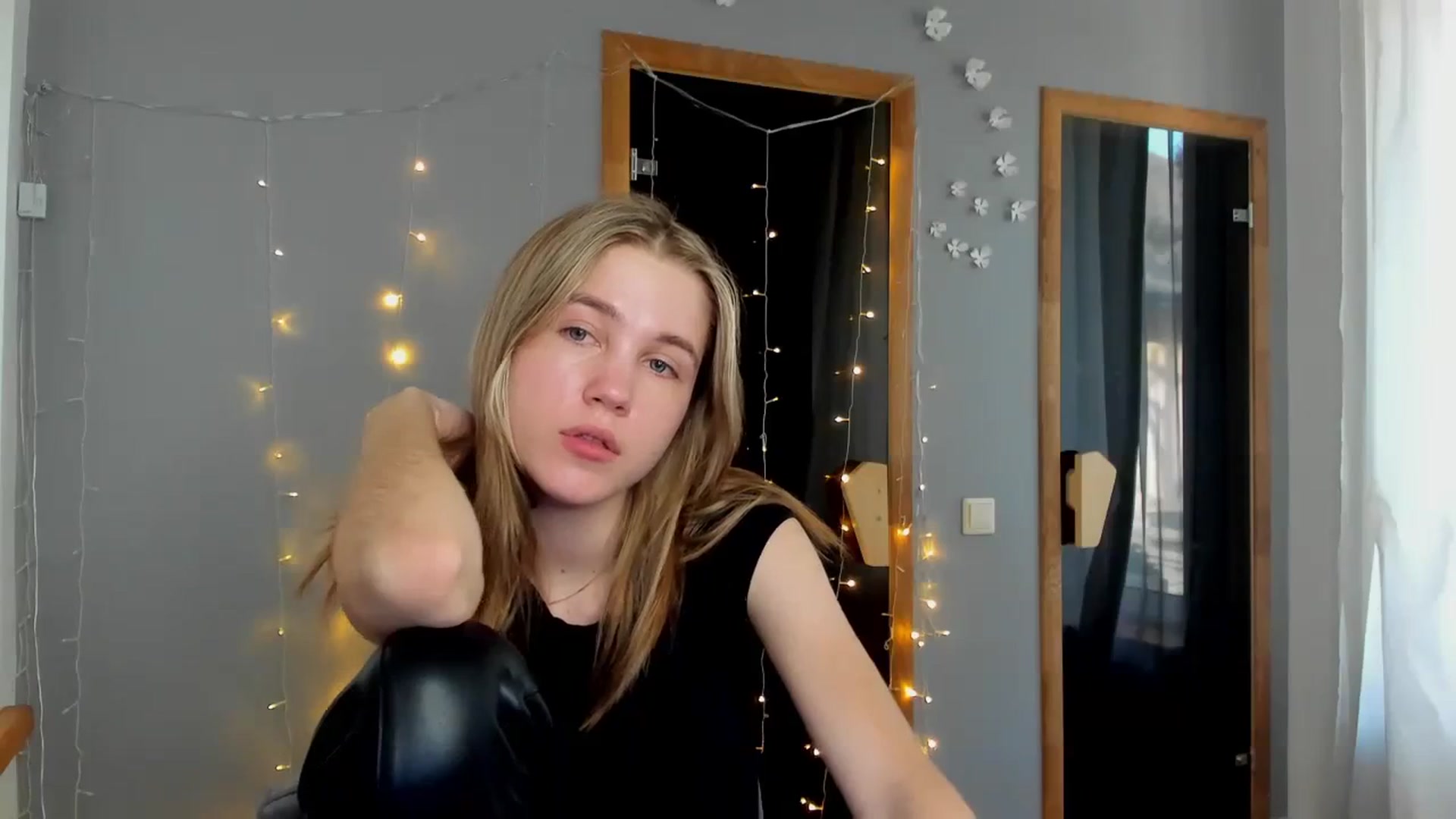 Gallery image thumbnail from Kate_Lewiss's myfreecams stream on, 02/29/2024, 12:03 image 13 of 20