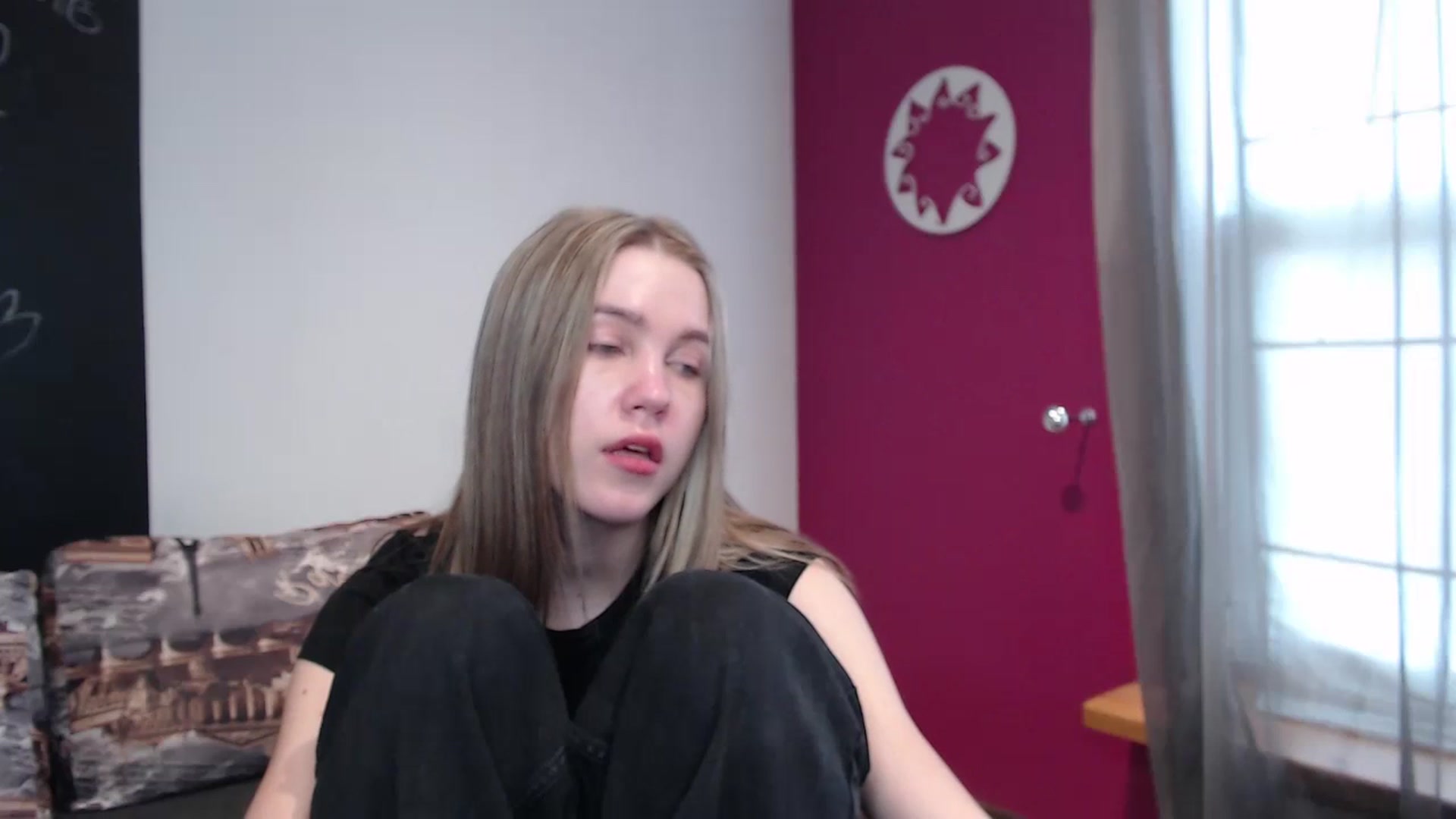Gallery image thumbnail from Kate_Lewiss's myfreecams stream on, 03/02/2024, 11:43 image 15 of 20