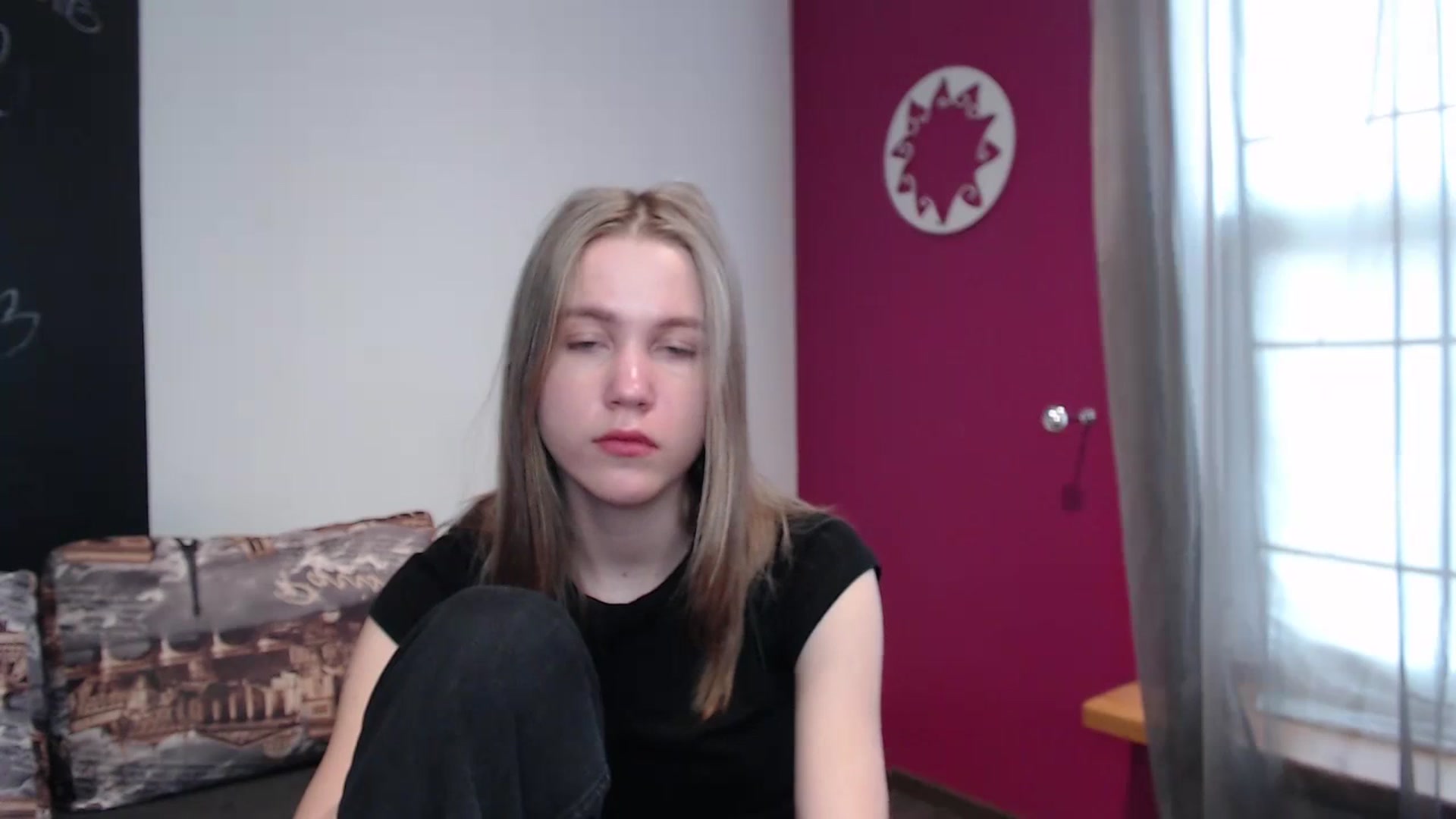 Gallery image thumbnail from Kate_Lewiss's myfreecams stream on, 03/02/2024, 11:43 image 3 of 20