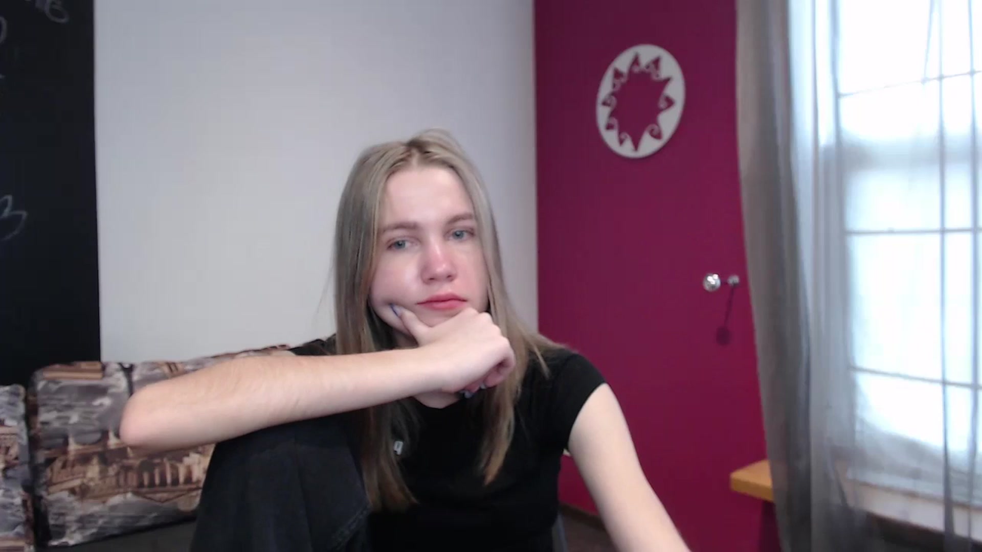 Gallery image thumbnail from Kate_Lewiss's myfreecams stream on, 03/02/2024, 11:43 image 4 of 20