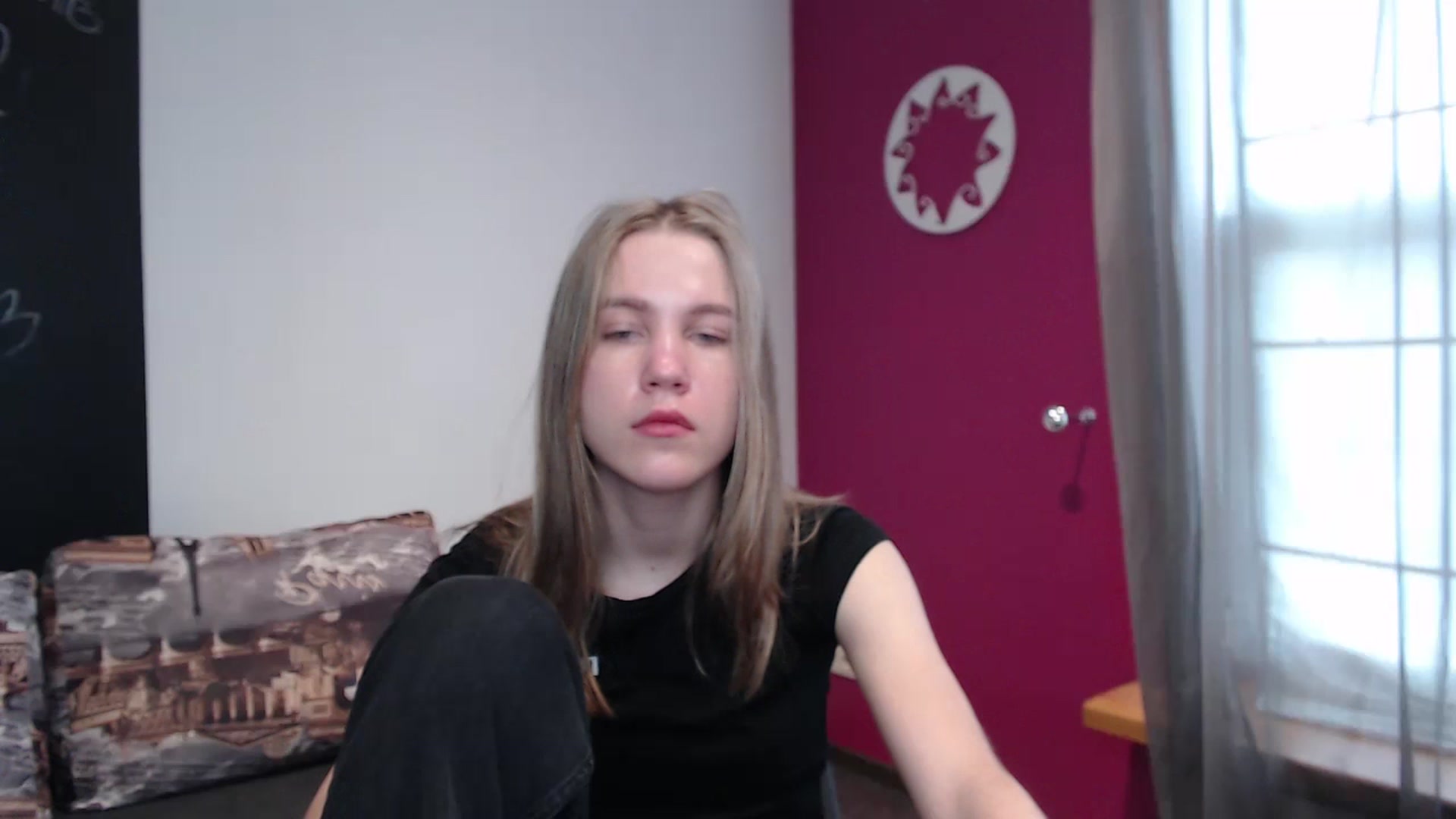 Gallery image thumbnail from Kate_Lewiss's myfreecams stream on, 03/02/2024, 11:43 image 2 of 20