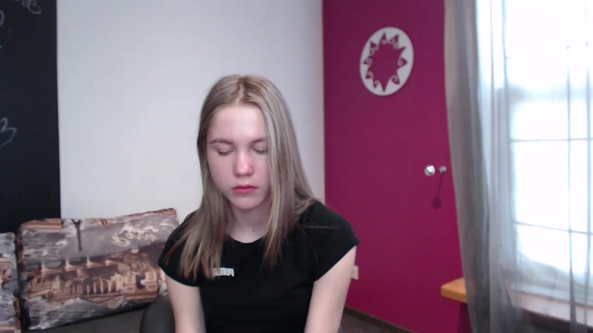 Gallery image thumbnail from Kate_Lewiss's myfreecams stream on, 03/02/2024, 11:43 image 8 of 20