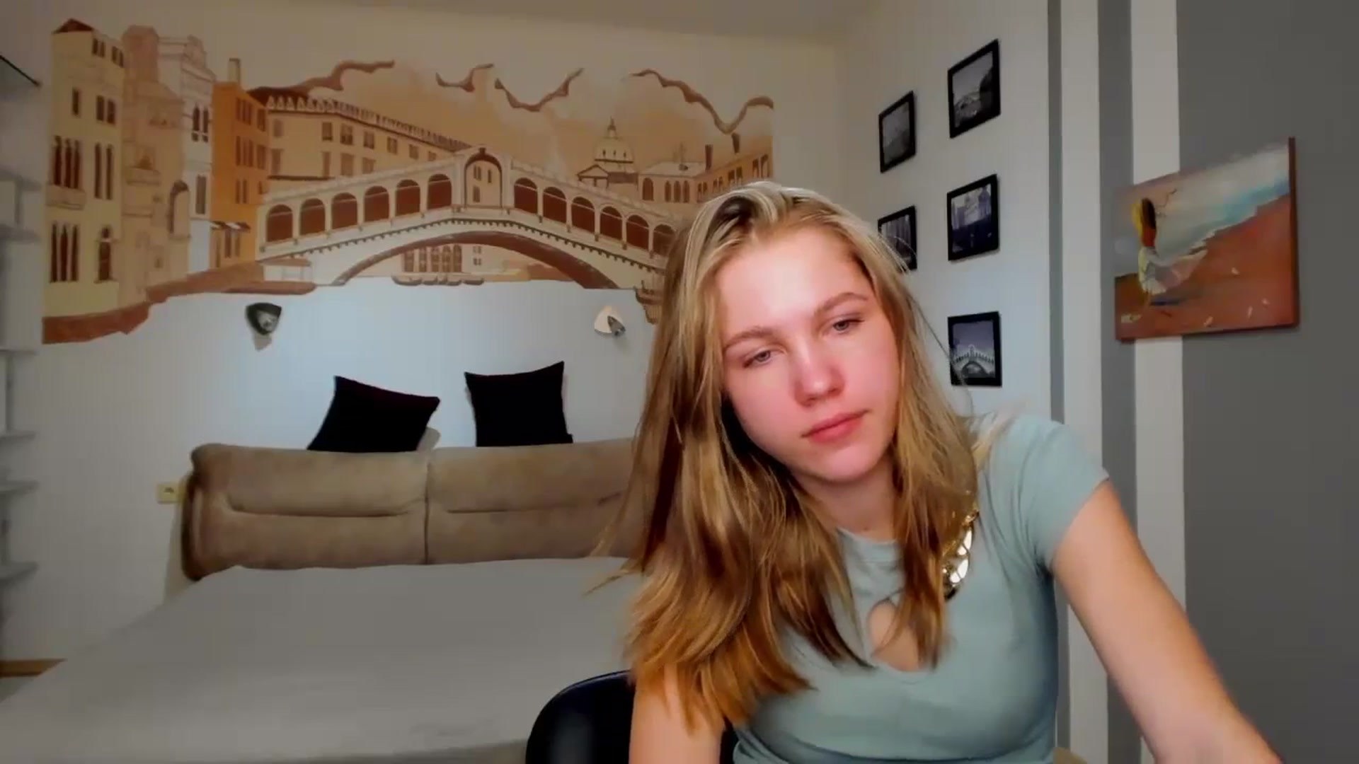 Gallery image thumbnail from Kate_Lewiss's myfreecams stream on, 03/04/2024, 11:04 image 11 of 20