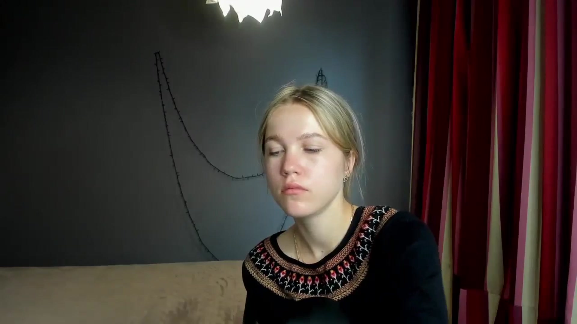 Gallery image thumbnail from Kate_Lewiss's myfreecams stream on, 03/19/2024, 07:21 image 7 of 20
