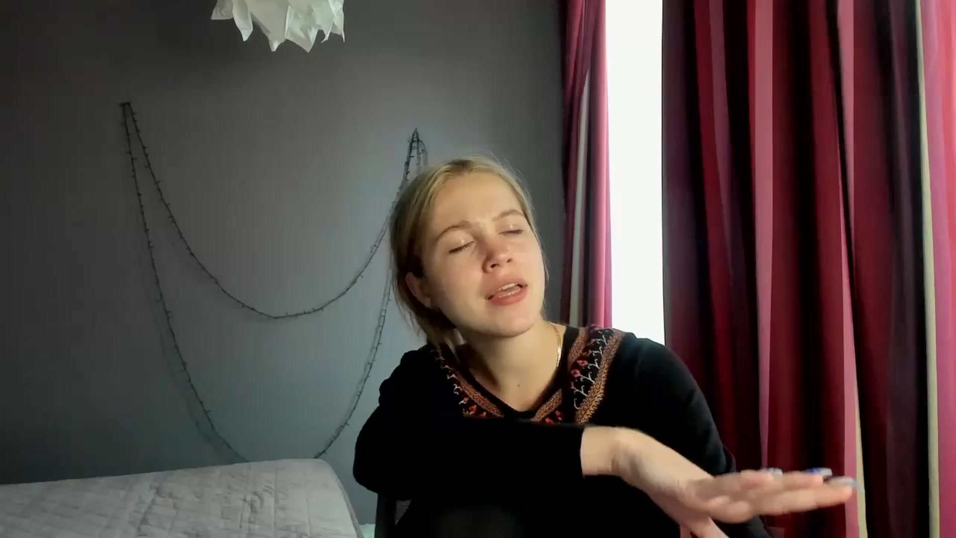 Gallery image thumbnail from Kate_Lewiss's myfreecams stream on, 03/19/2024, 12:03 image 17 of 20
