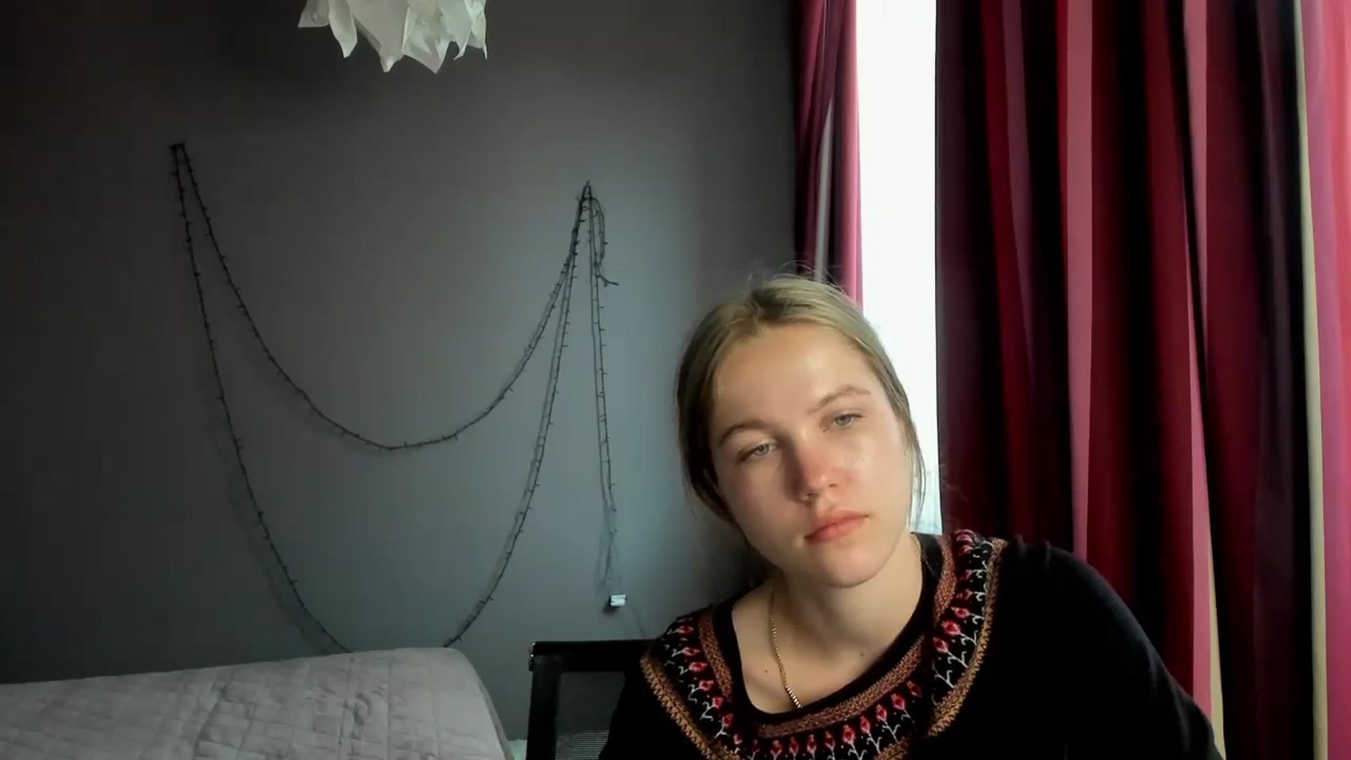 Gallery image thumbnail from Kate_Lewiss's myfreecams stream on, 03/19/2024, 12:03 image 14 of 20