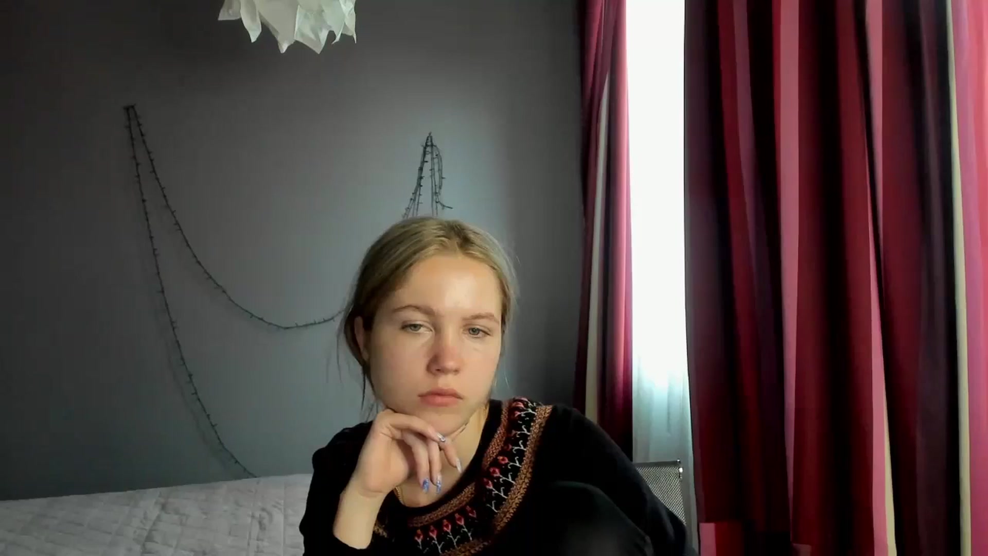 Gallery image thumbnail from Kate_Lewiss's myfreecams stream on, 03/19/2024, 12:03 image 6 of 20