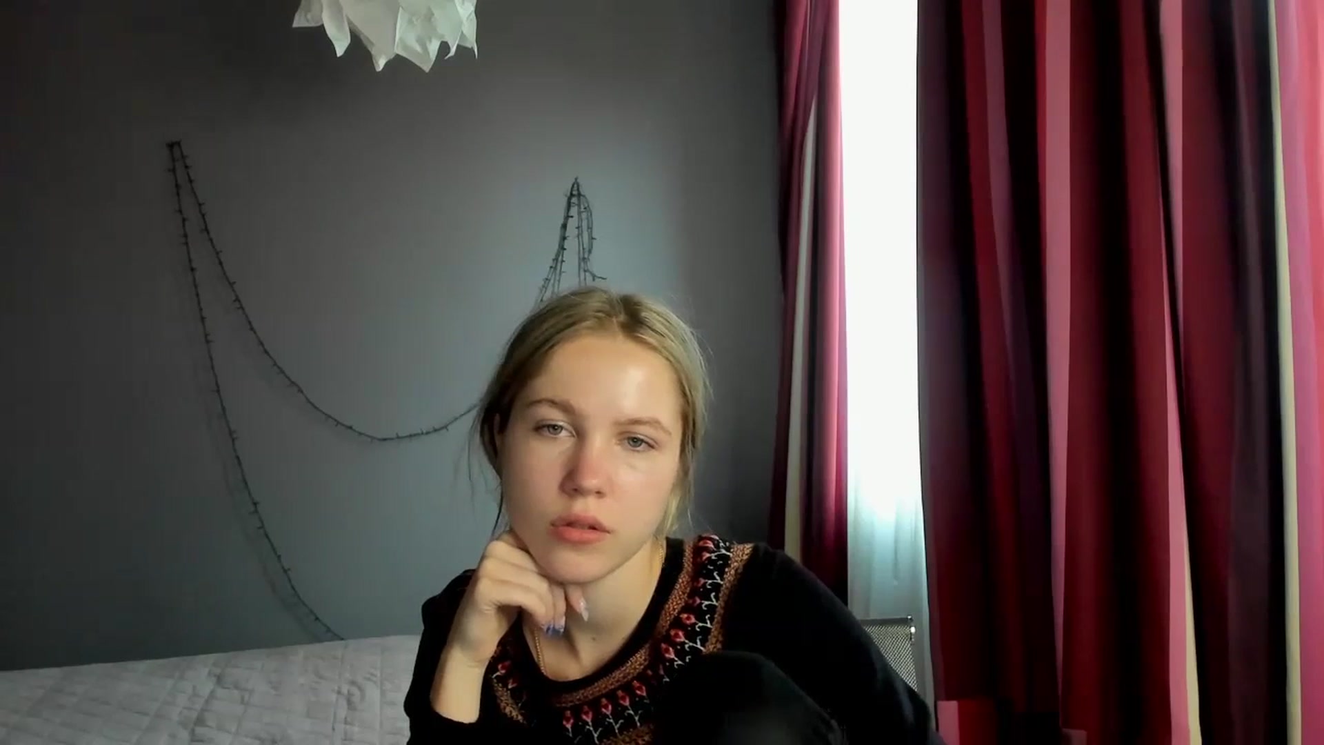 Gallery image thumbnail from Kate_Lewiss's myfreecams stream on, 03/19/2024, 12:03 image 8 of 20