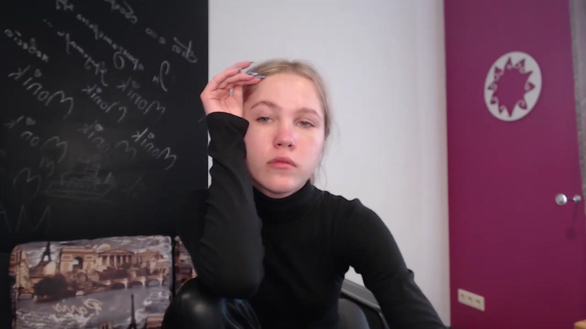 Gallery image thumbnail from Kate_Lewiss's myfreecams stream on, 03/20/2024, 08:17 image 16 of 20